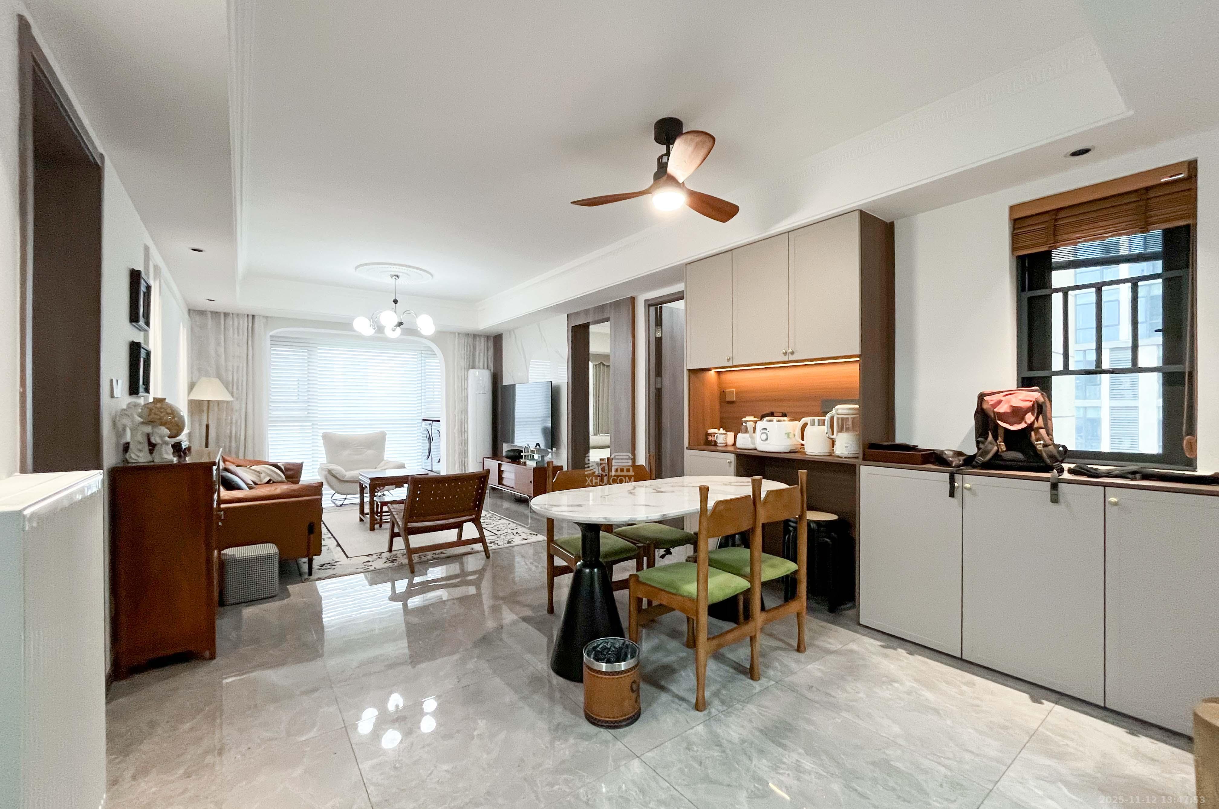 梦想枫林湾  3室2厅2卫    135.0万客厅