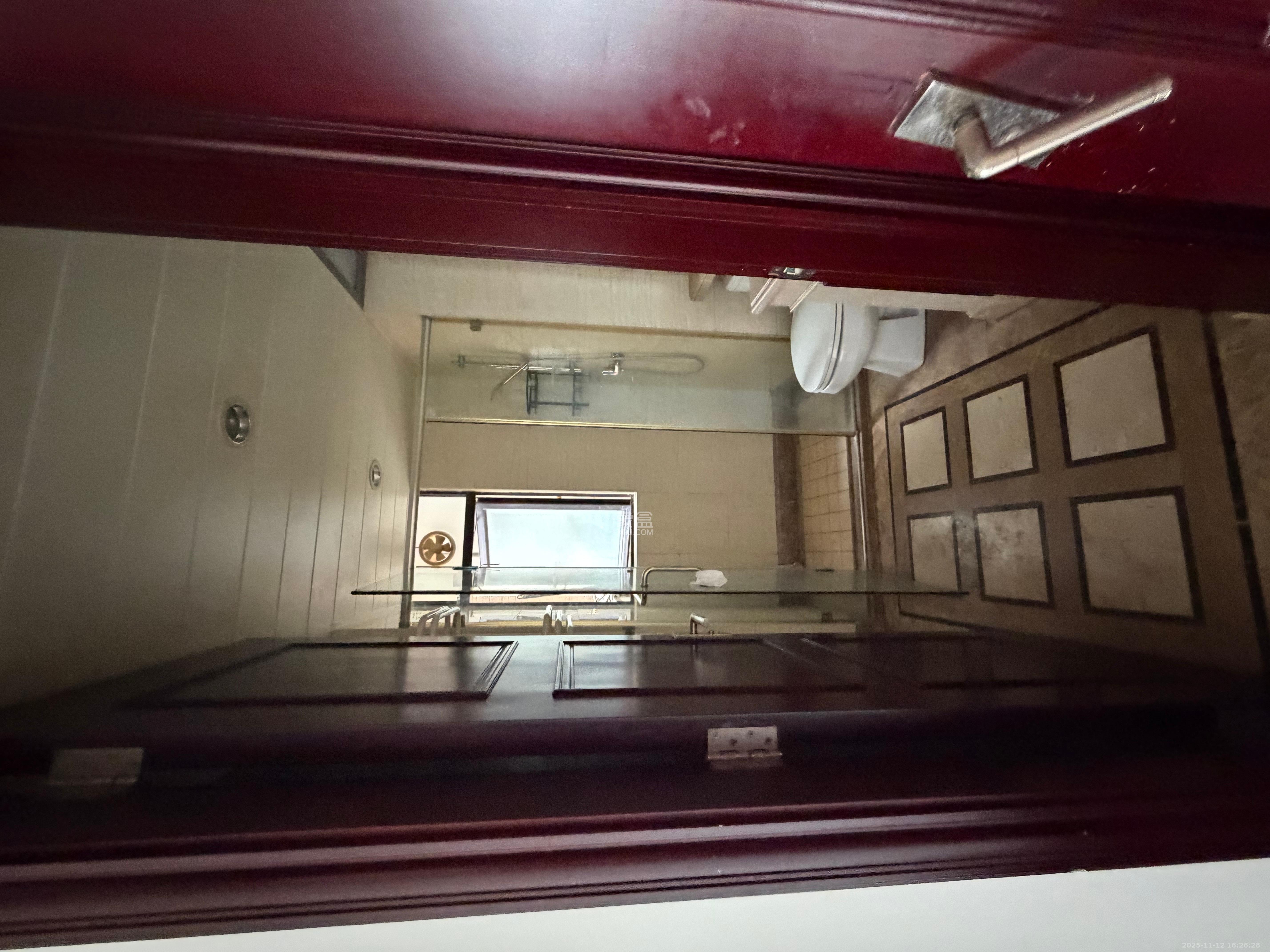 中海国际一期  3室2厅2卫    1800.0元/月室内图