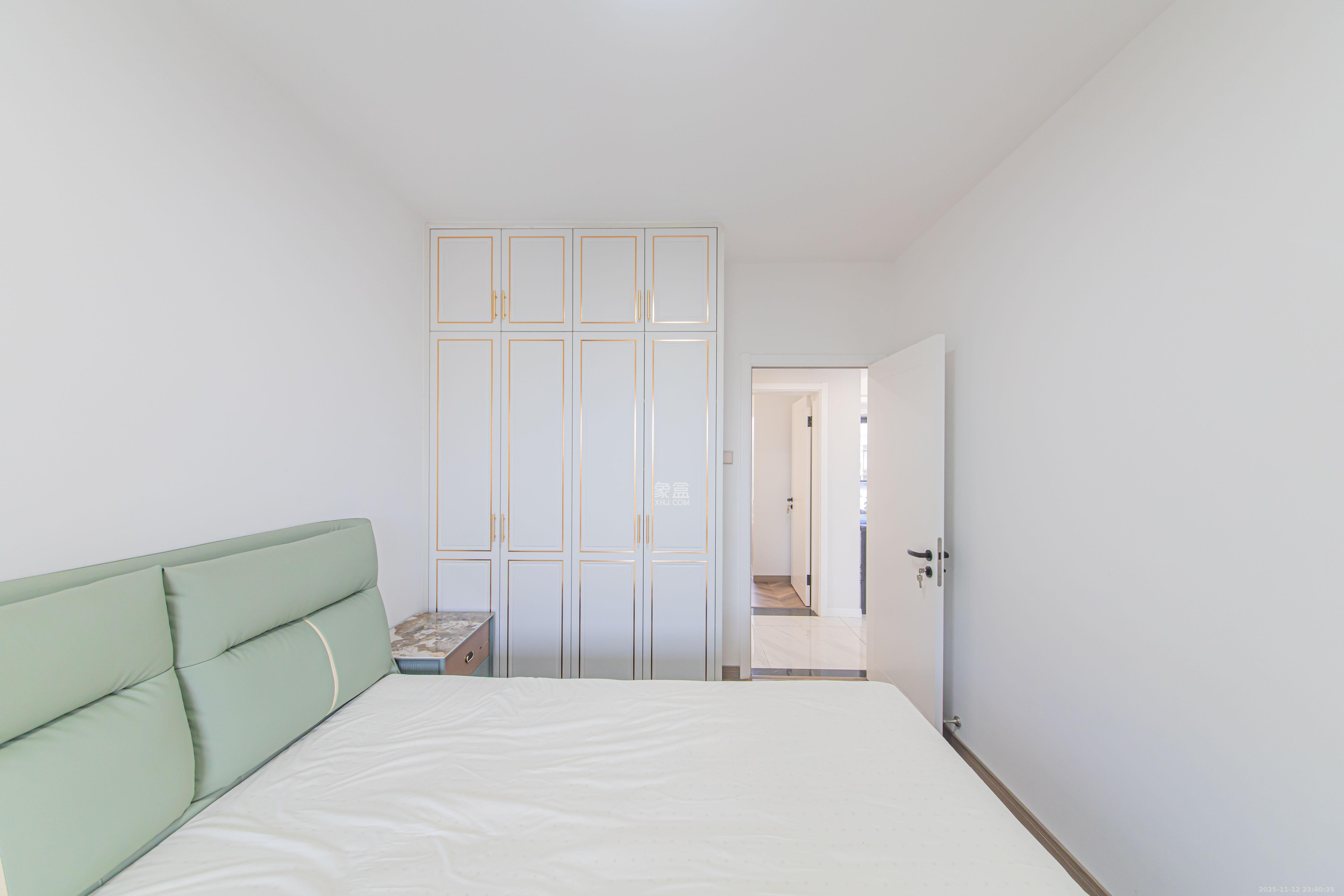 北辰中央公园DF区  4室2厅2卫    140.0万卧室