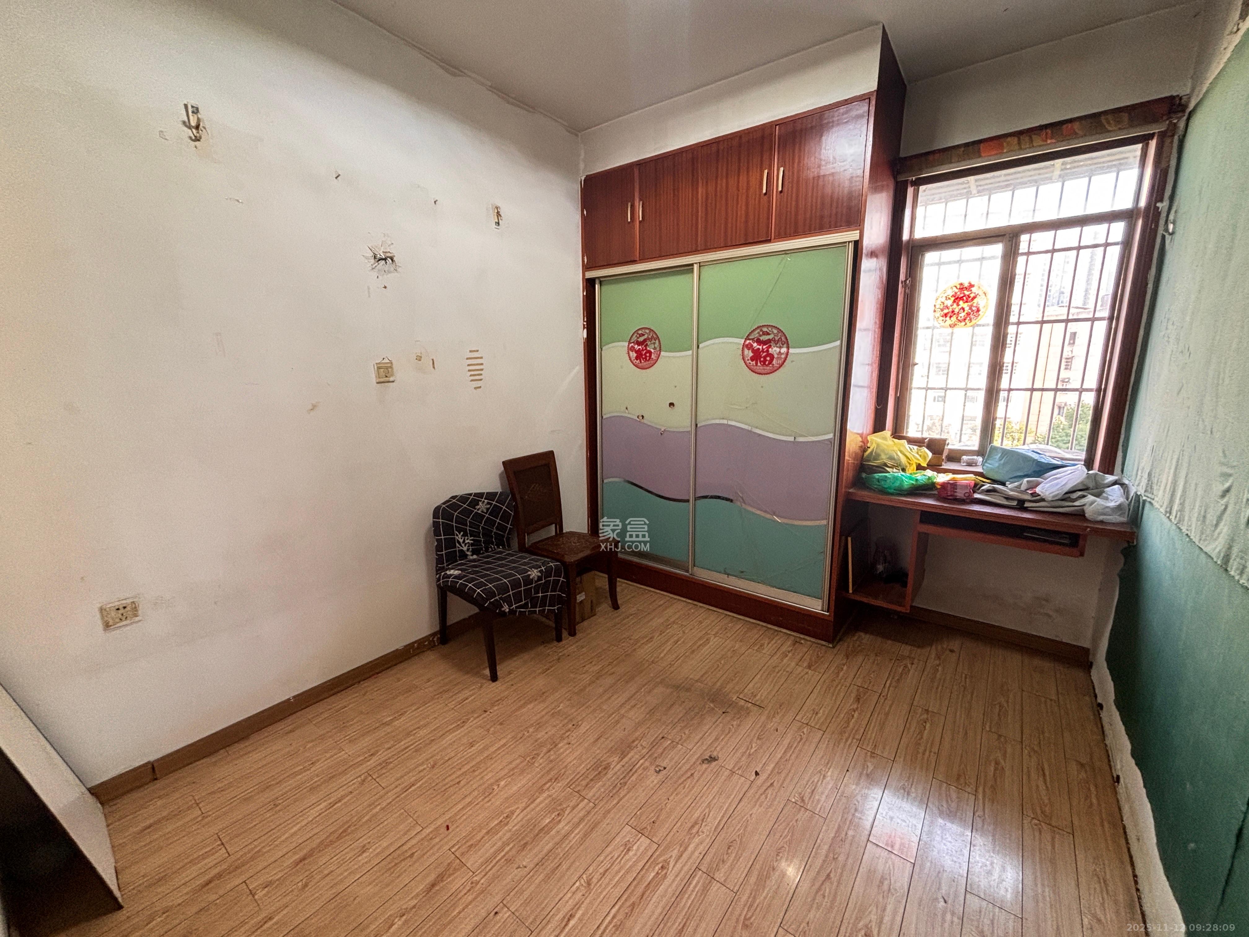 阀门厂宿舍 2室1厅1卫 1000.0元/月 阀门厂宿舍 2室1厅1卫 1000.0元/月室内图