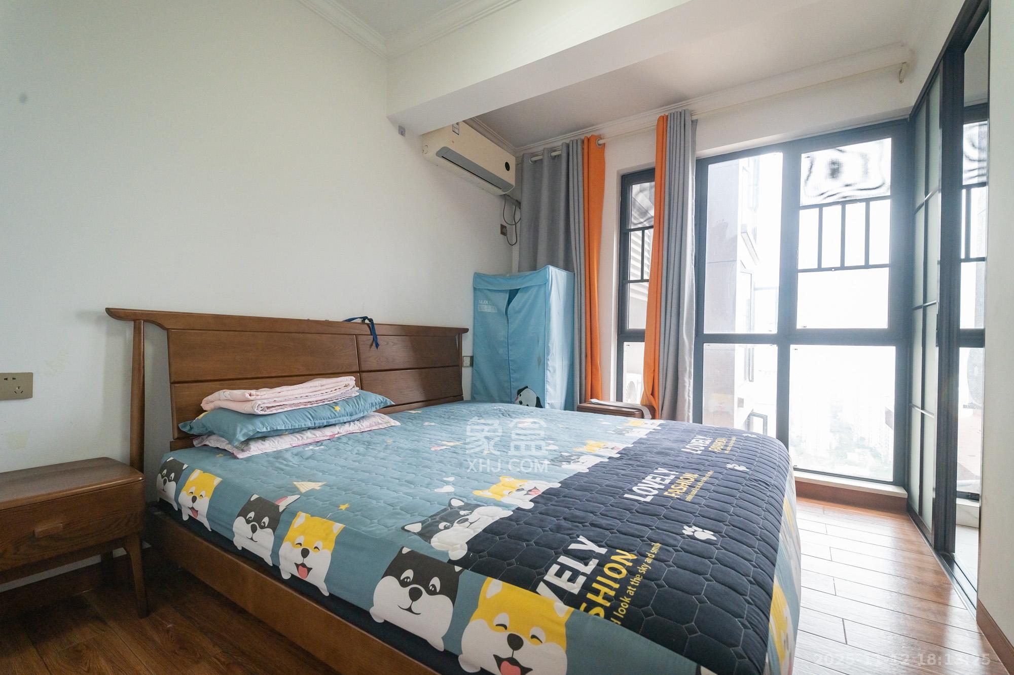 松雅湖壹号  3室2厅1卫    78.8万卧室