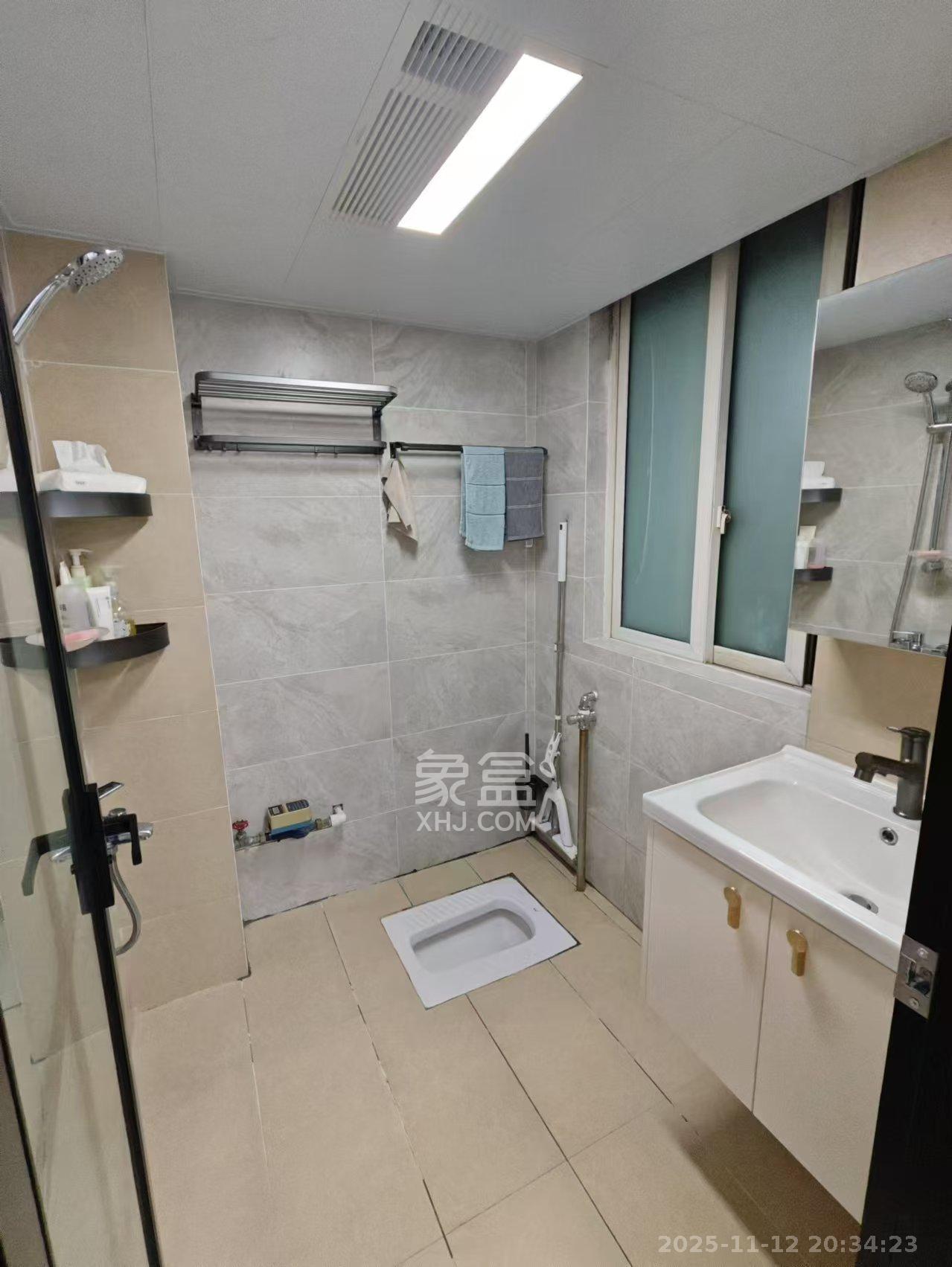 巧克力空间(建鸿达现代大厦) 1室1厅1卫 1700.0元/月 巧克力空间(建鸿达现代大厦) 1室1厅1卫 1700.0元/月室内图