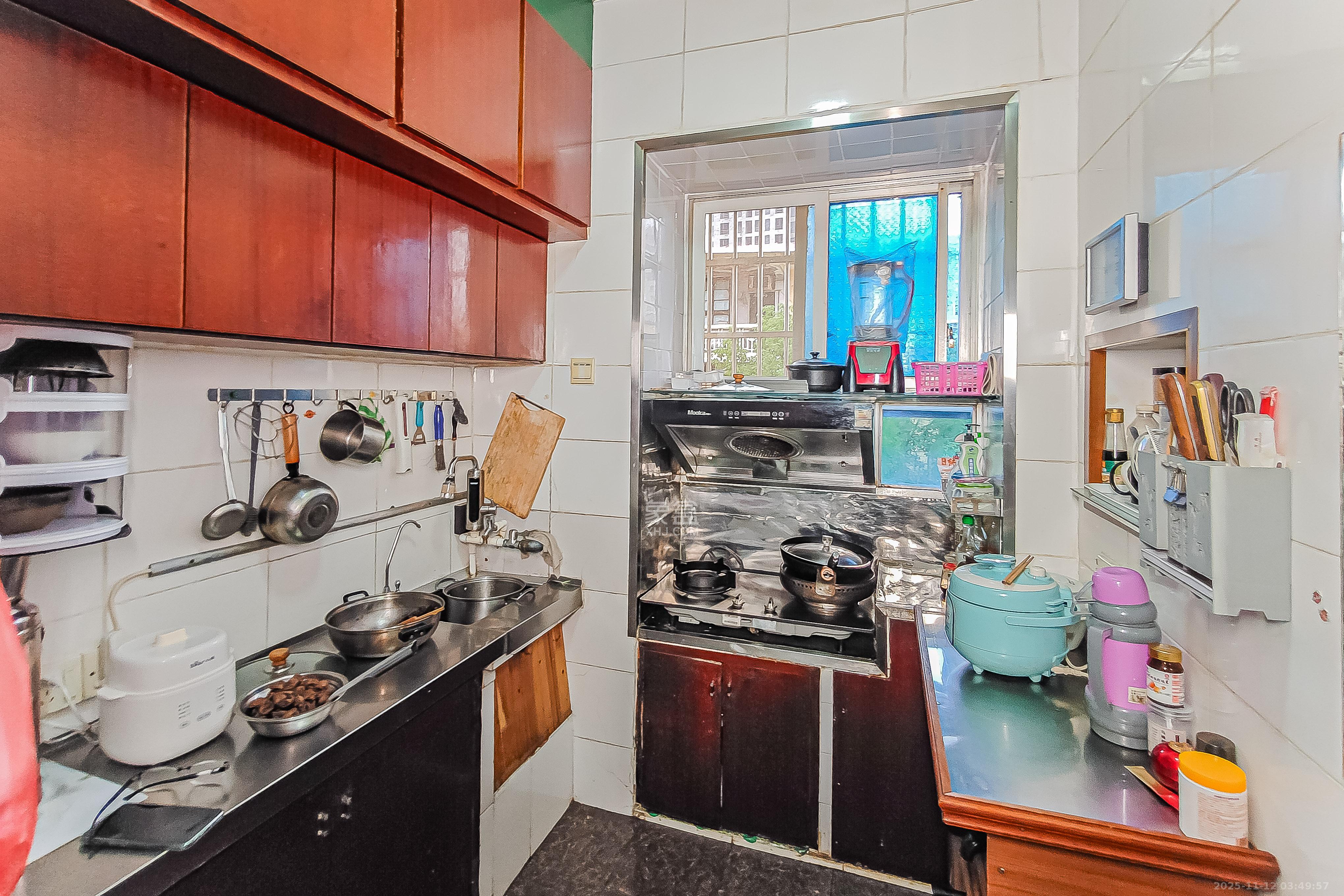 解放四村石子冲 2室1厅1卫 28.0万 解放四村石子冲 2室1厅1卫 28.0万厨房