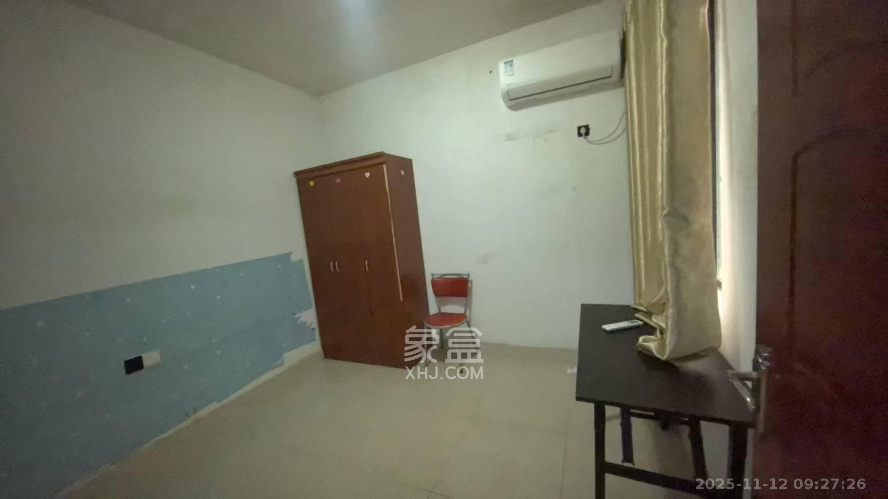 鑫远湘府华城  1室2厅1卫    1800.0元/月室内图