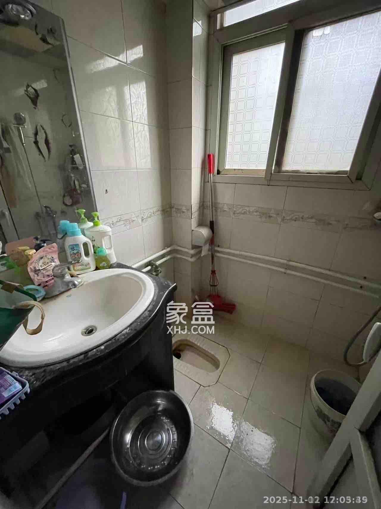 自然村公寓  2室2厅1卫    1200.0元/月室内图