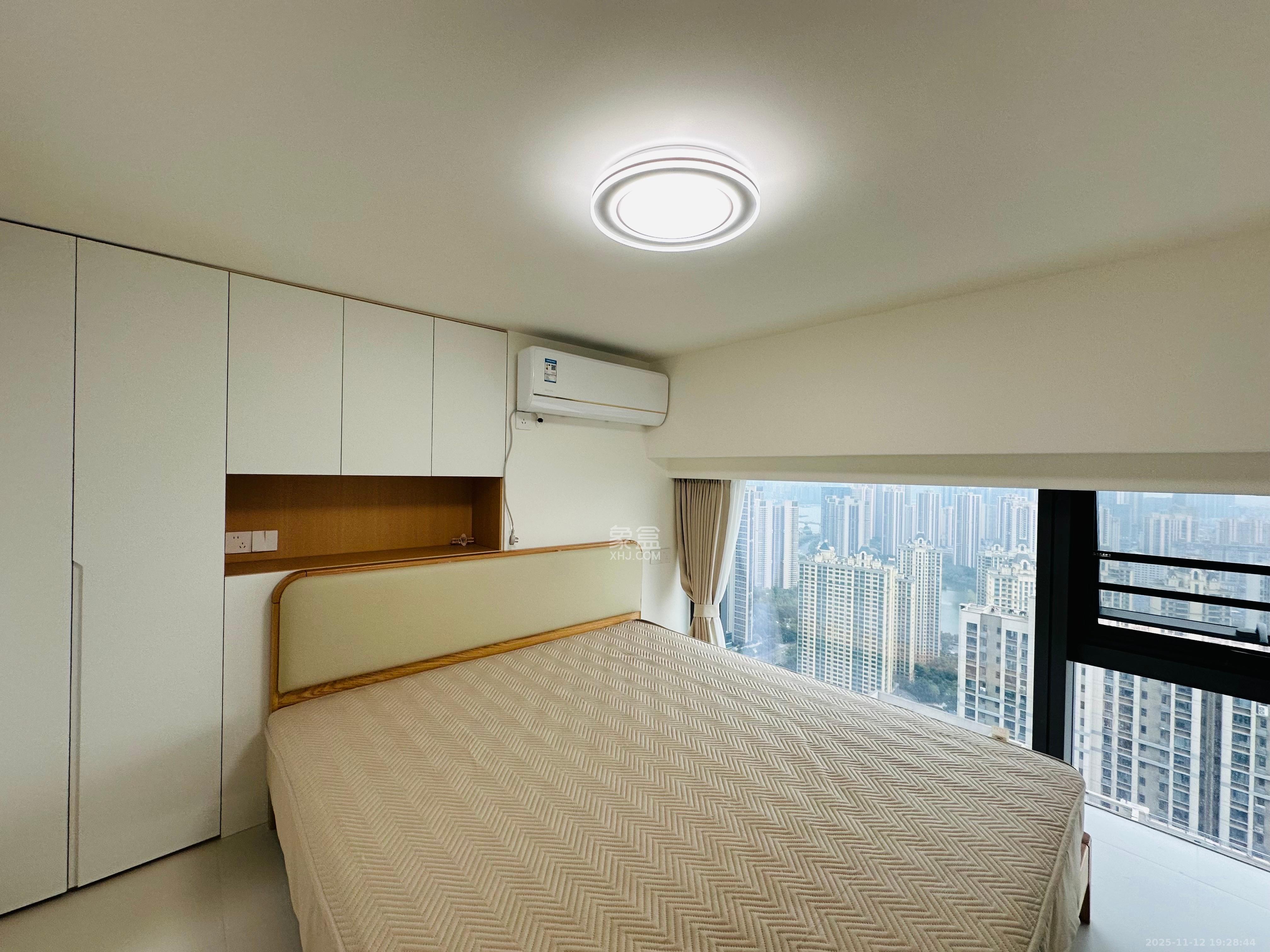 卓越中寰  2室1厅1卫    3200.0元/月室内图