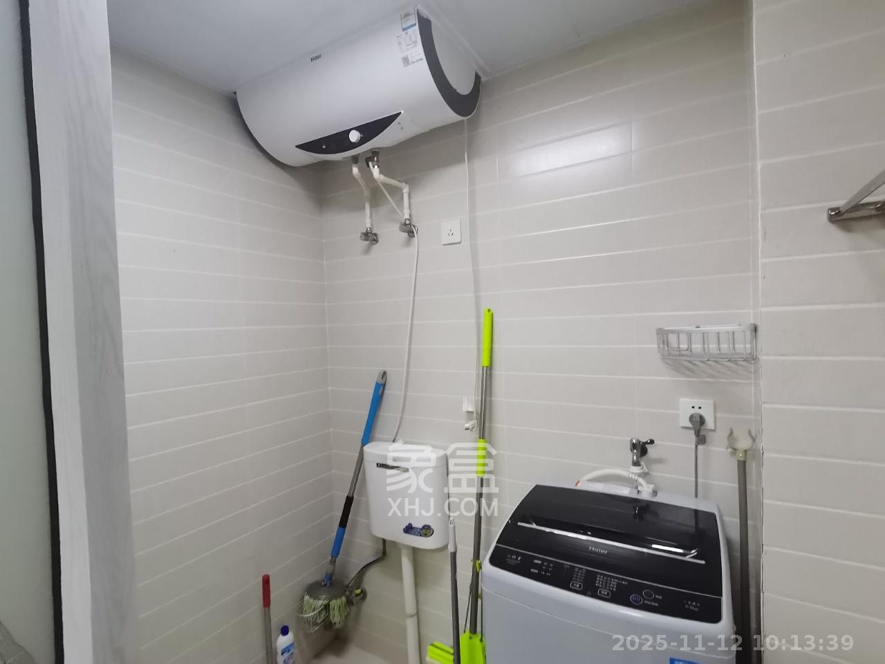 金茂梅溪湖 1室1厅1卫 1400.0元/月 金茂梅溪湖 1室1厅1卫 1400.0元/月室内图