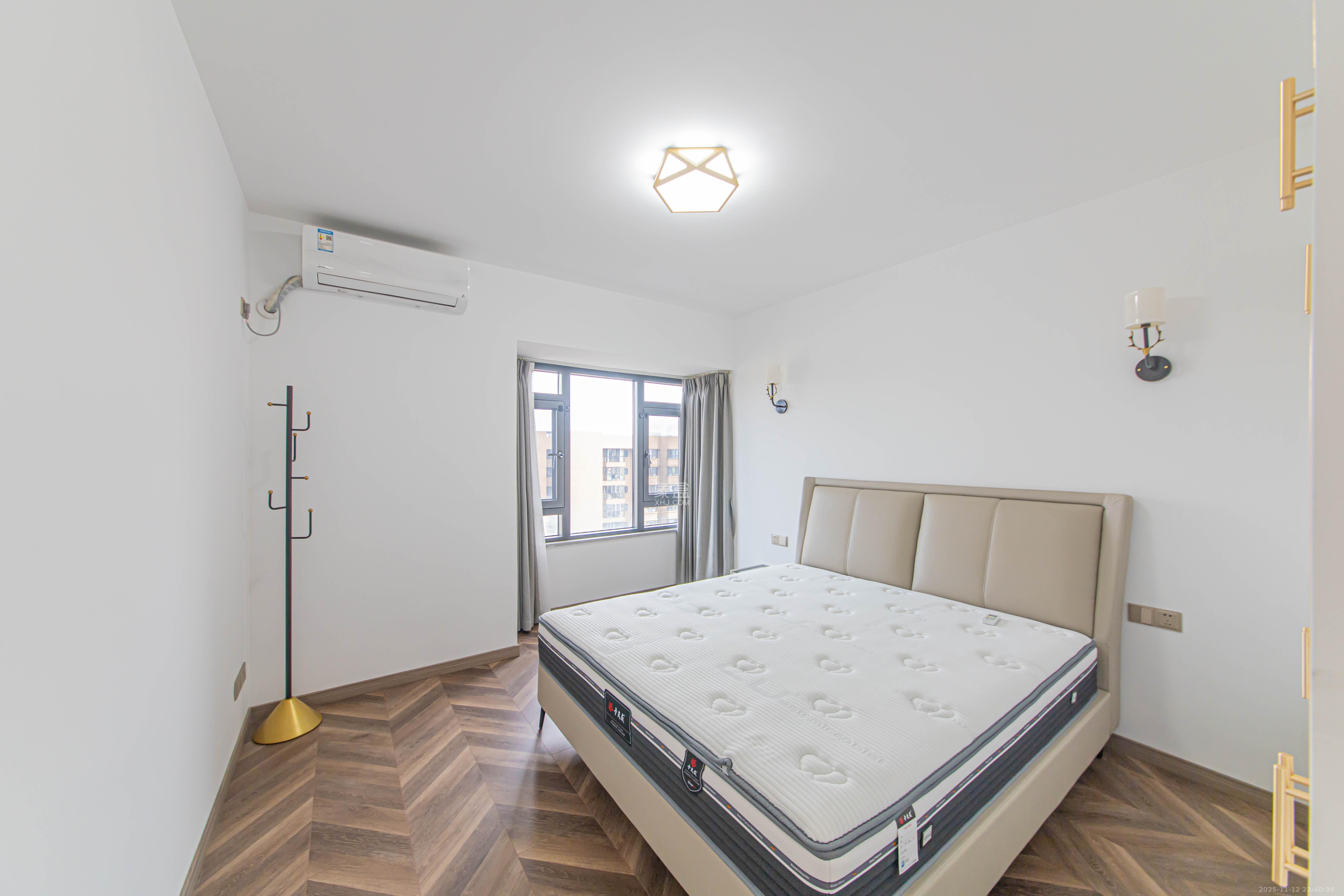 北辰中央公园DF区 4室2厅2卫 140.0万 北辰中央公园DF区 4室2厅2卫 140.0万卧室