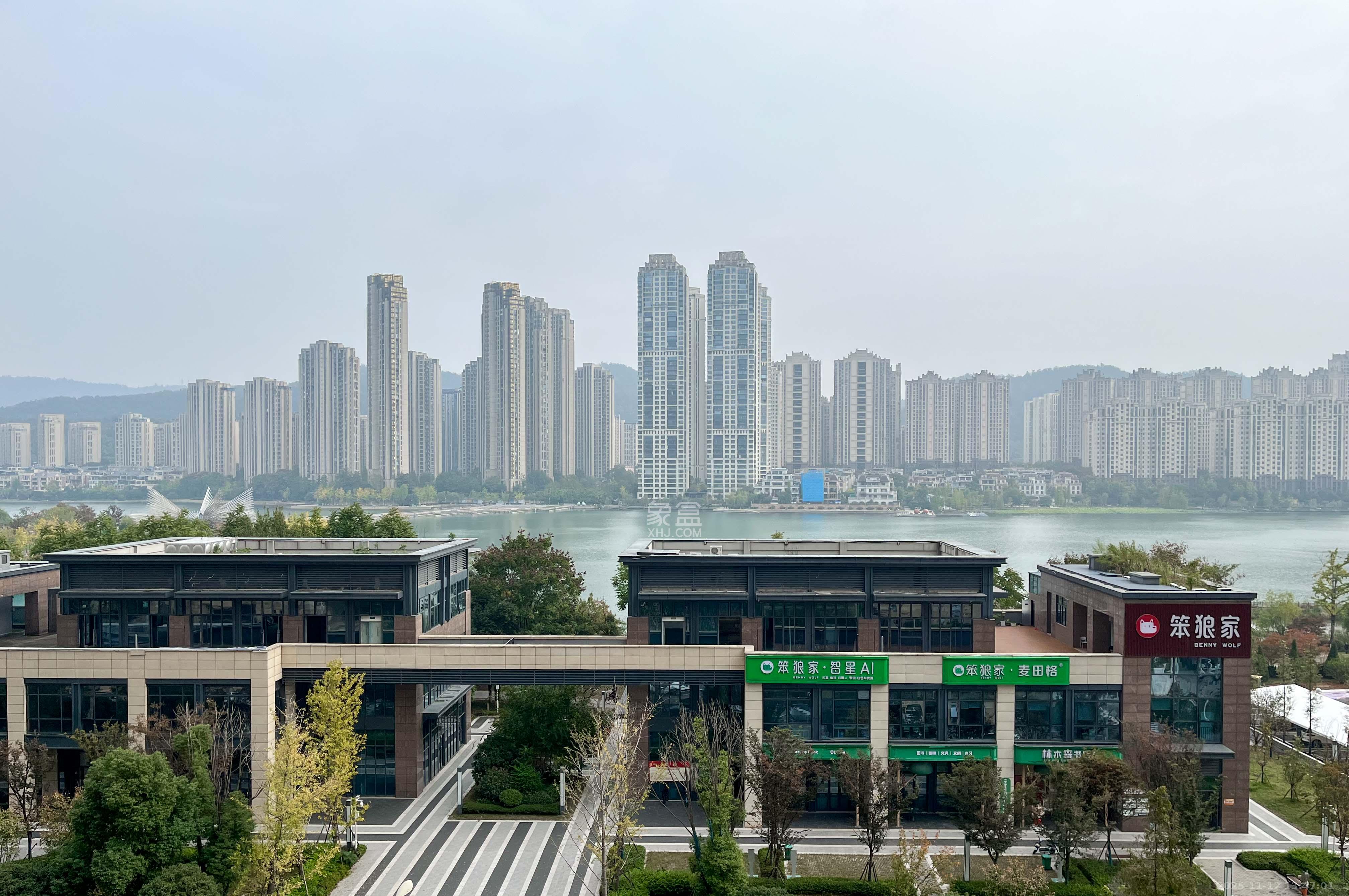 梅溪湖金茂府(金茂广场)(金茂览秀城) 1室2厅3卫 372.0万 梅溪湖金茂府(金茂广场)(金茂览秀城) 1室2厅3卫 372.0万其他