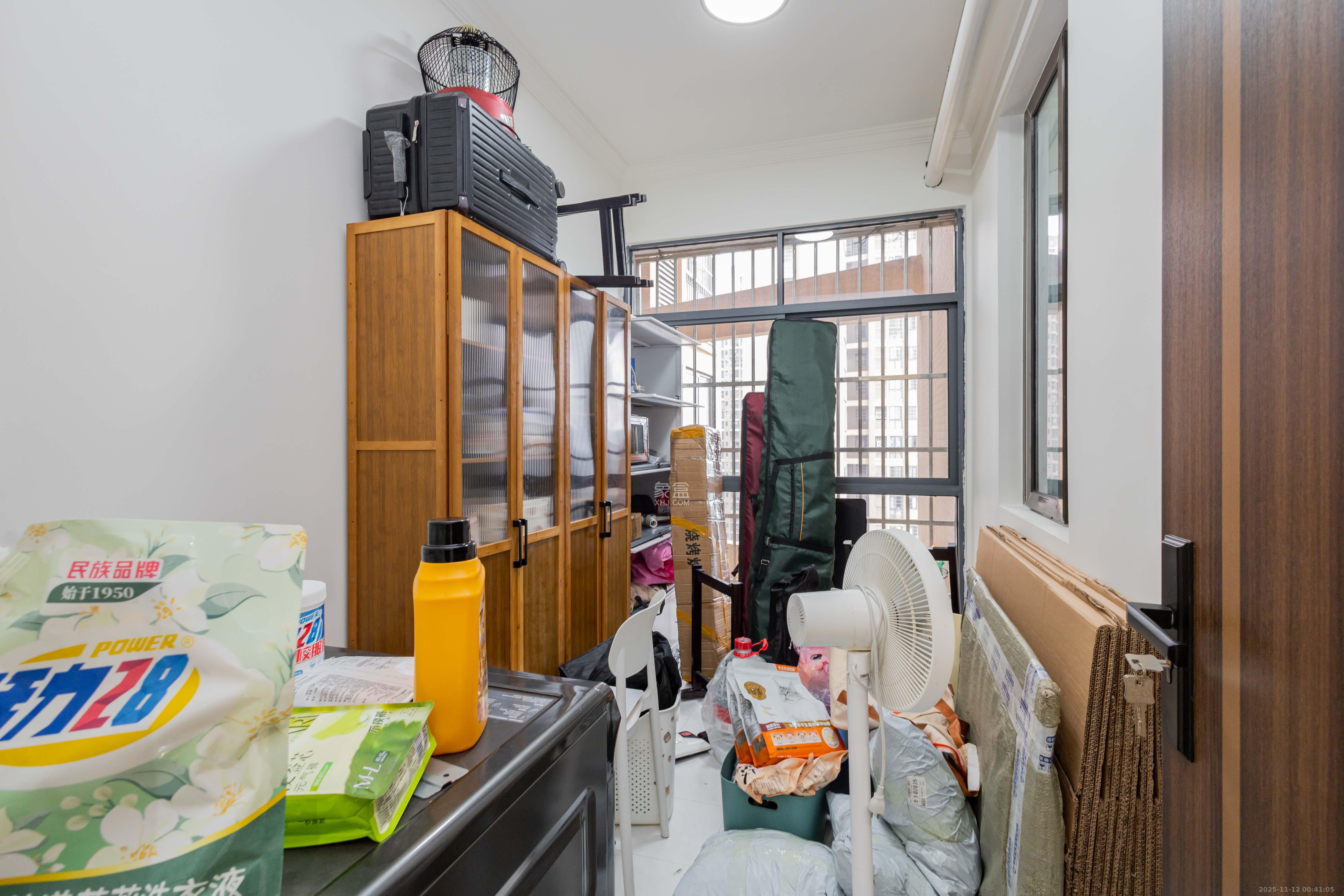 爵士湘  4室2厅1卫    68.0万卧室