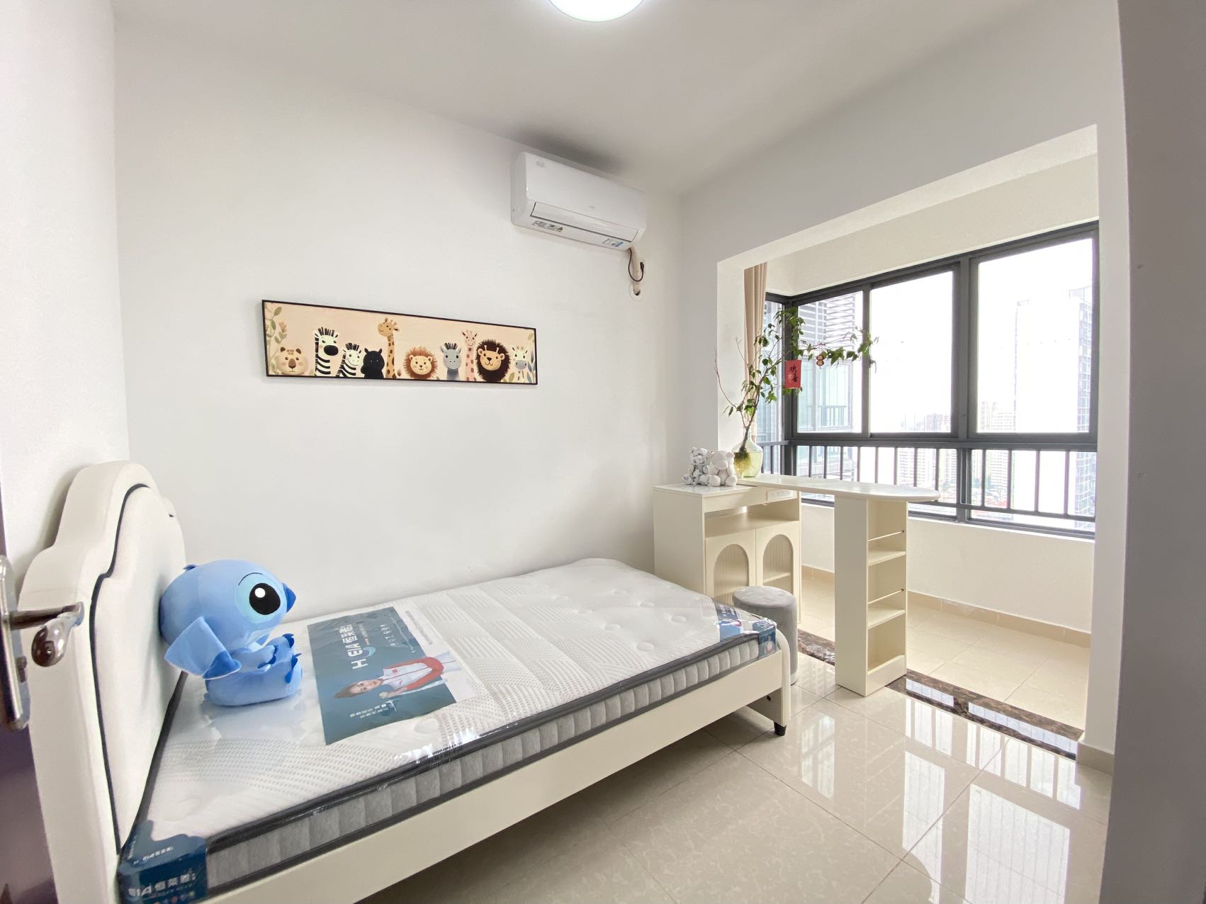 坡巷雅苑  2室1厅1卫    95.0万客厅