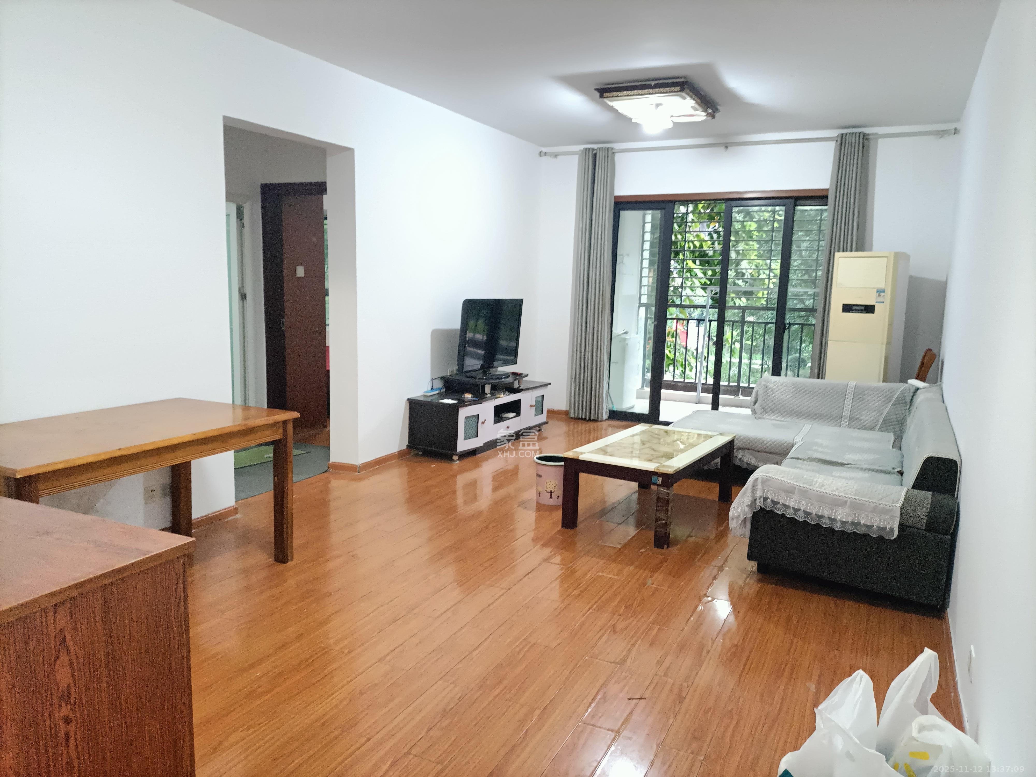 天骄福邸 2室2厅1卫 2100.0元/月 天骄福邸 2室2厅1卫 2100.0元/月室内图