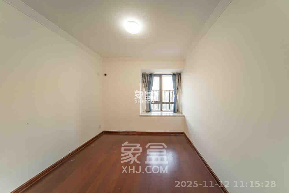 中海国际二期  3室2厅2卫    2100.0元/月室内图