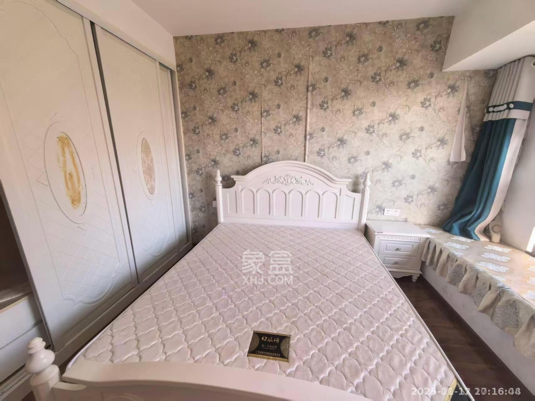 香樟兰亭（朗峰苑）  3室2厅1卫    2500.0元/月室内图