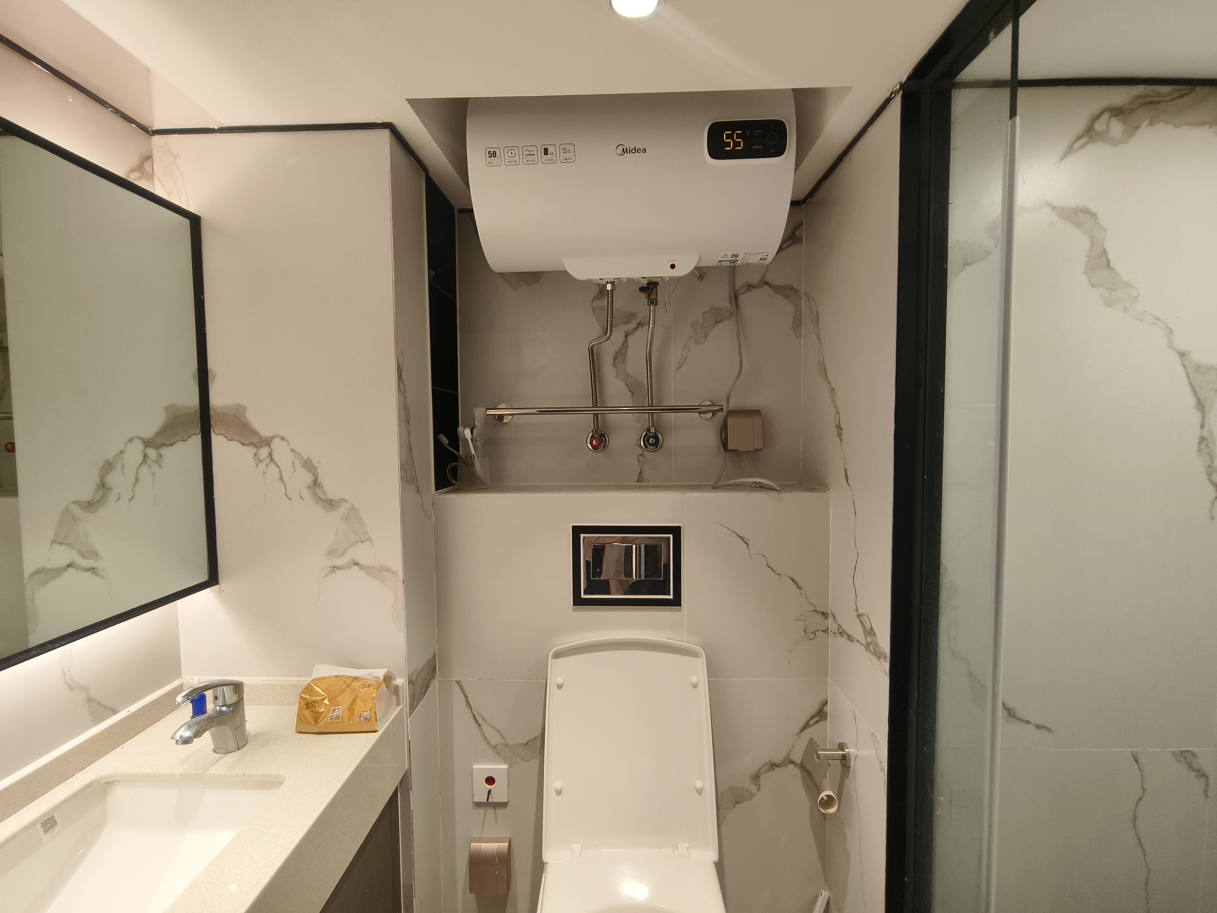 融创海口一号  1室1厅1卫    3300.0元/月室内图