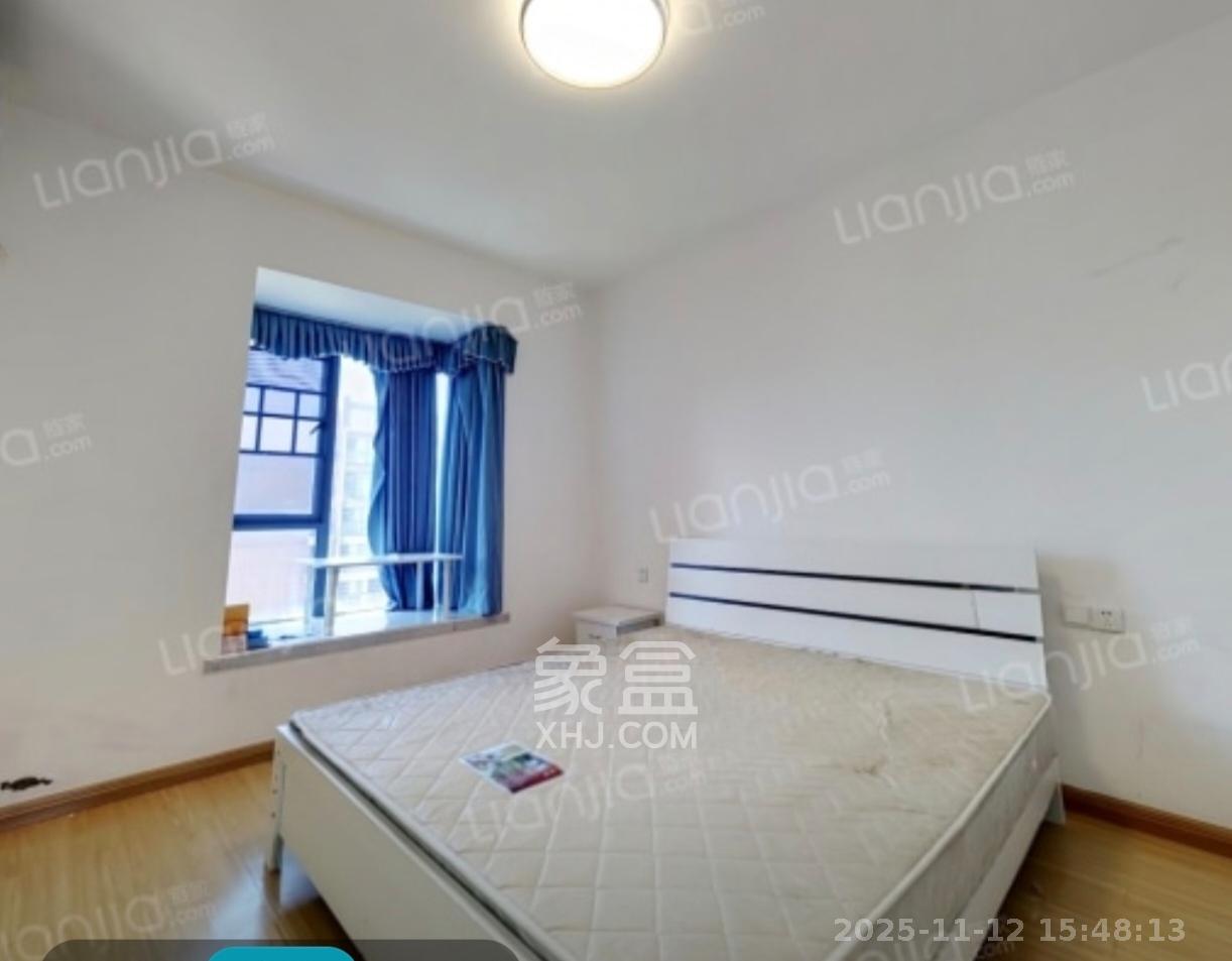 中欣楚天雅郡  3室2厅2卫    1800.0元/月室内图