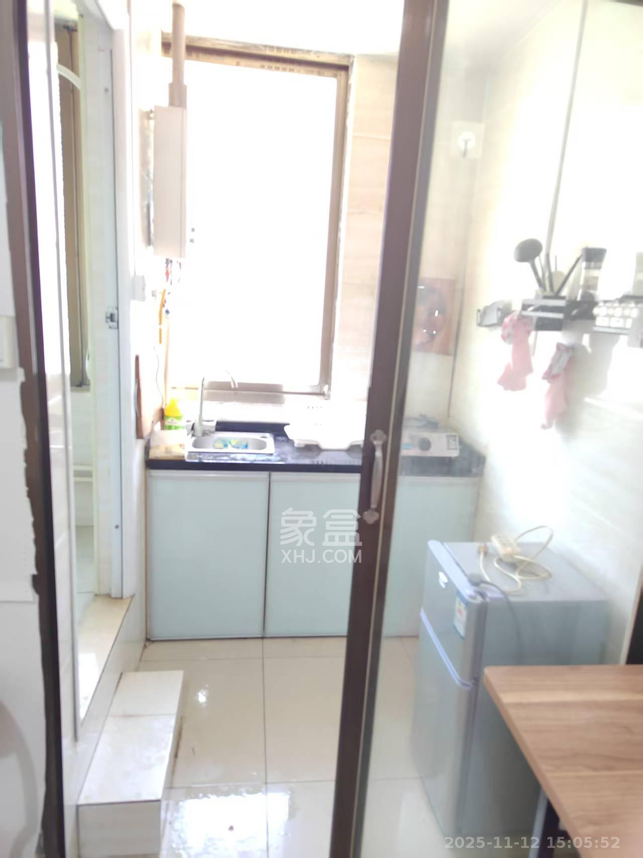 金岭小区  1室1厅1卫    800.0元/月室内图