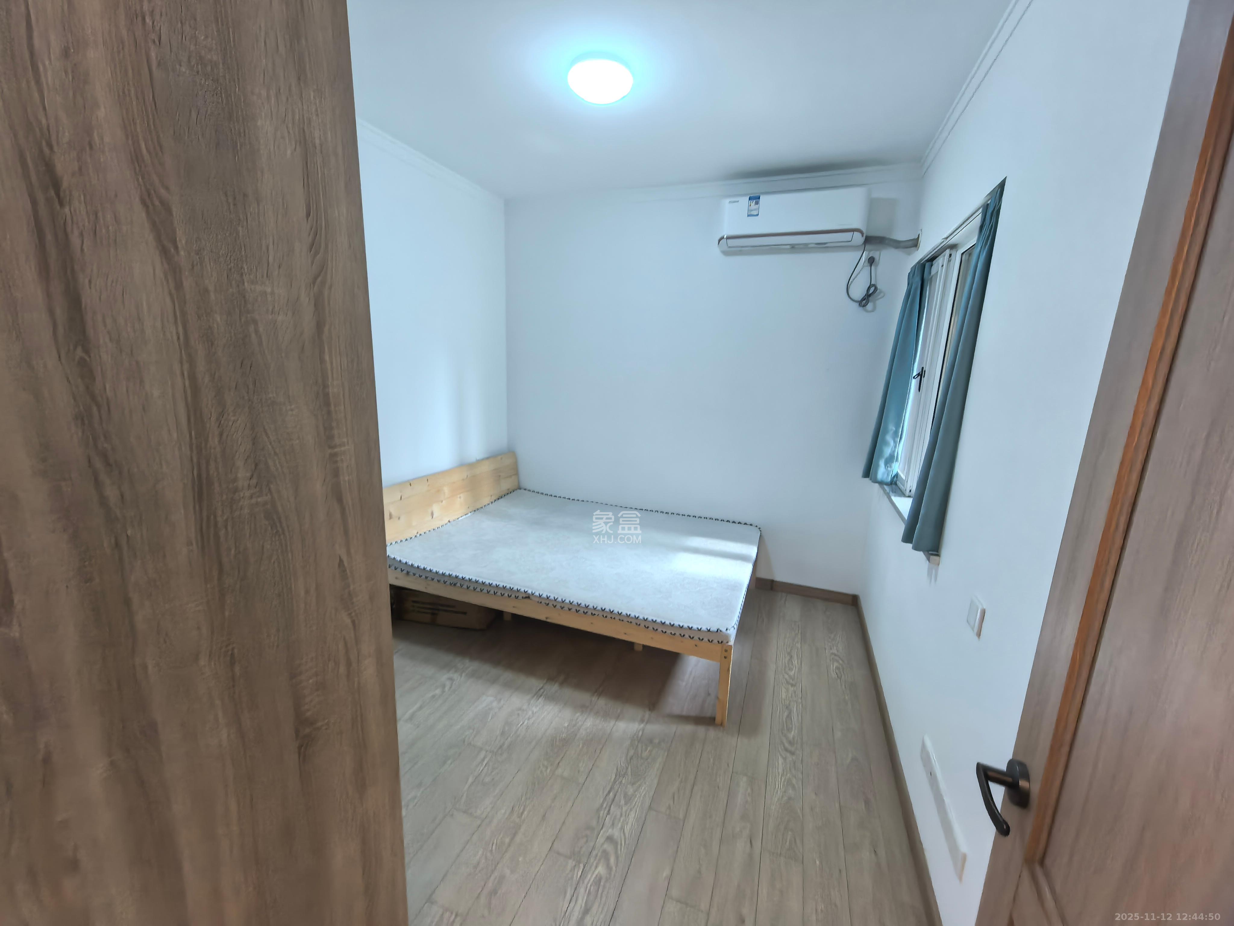 金地中交麓谷香颂(金地中交雅苑) 3室2厅2卫 2800.0元/月 金地中交麓谷香颂(金地中交雅苑) 3室2厅2卫 2800.0元/月室内图