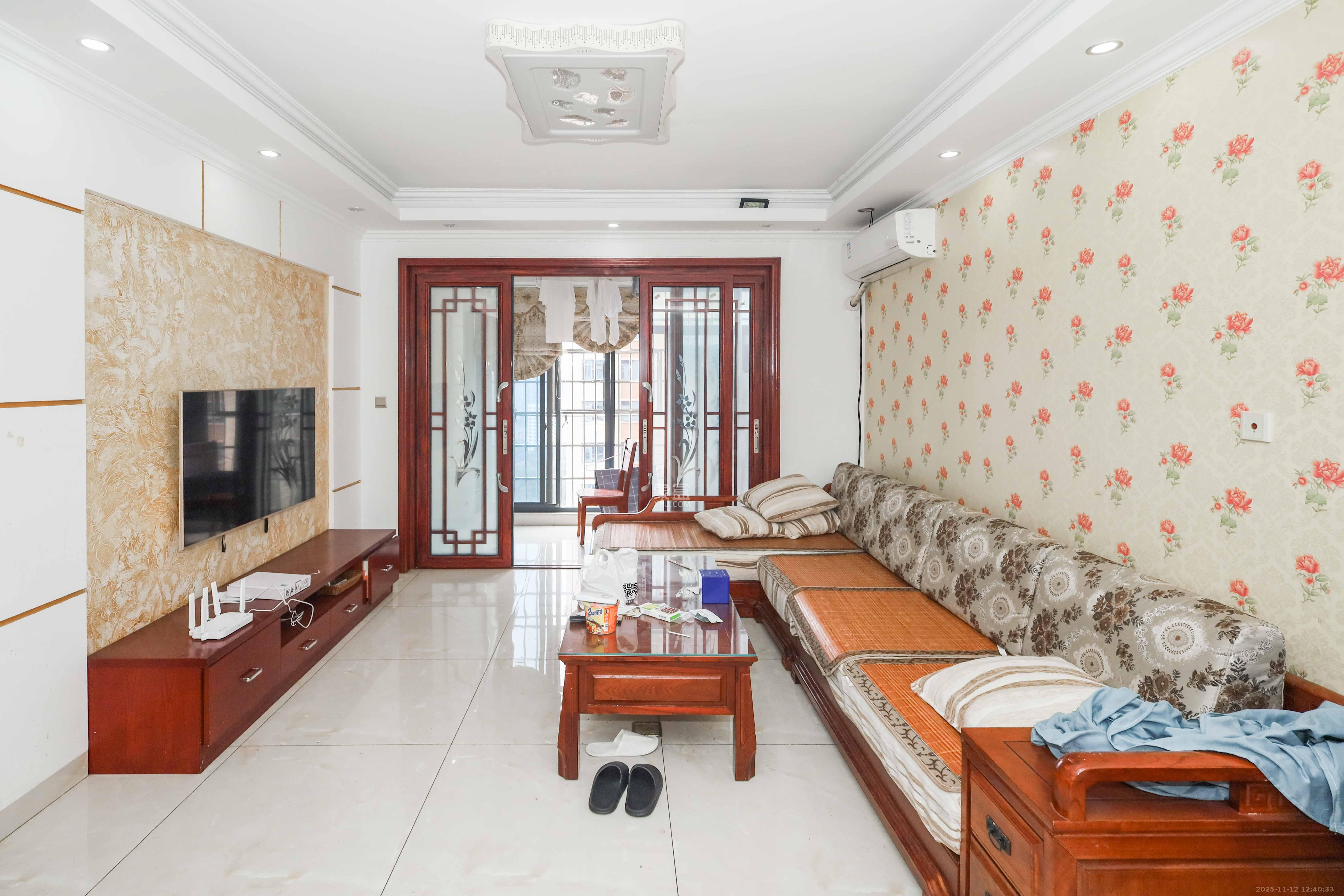 天元涉外景园C区  3室2厅1卫    78.0万