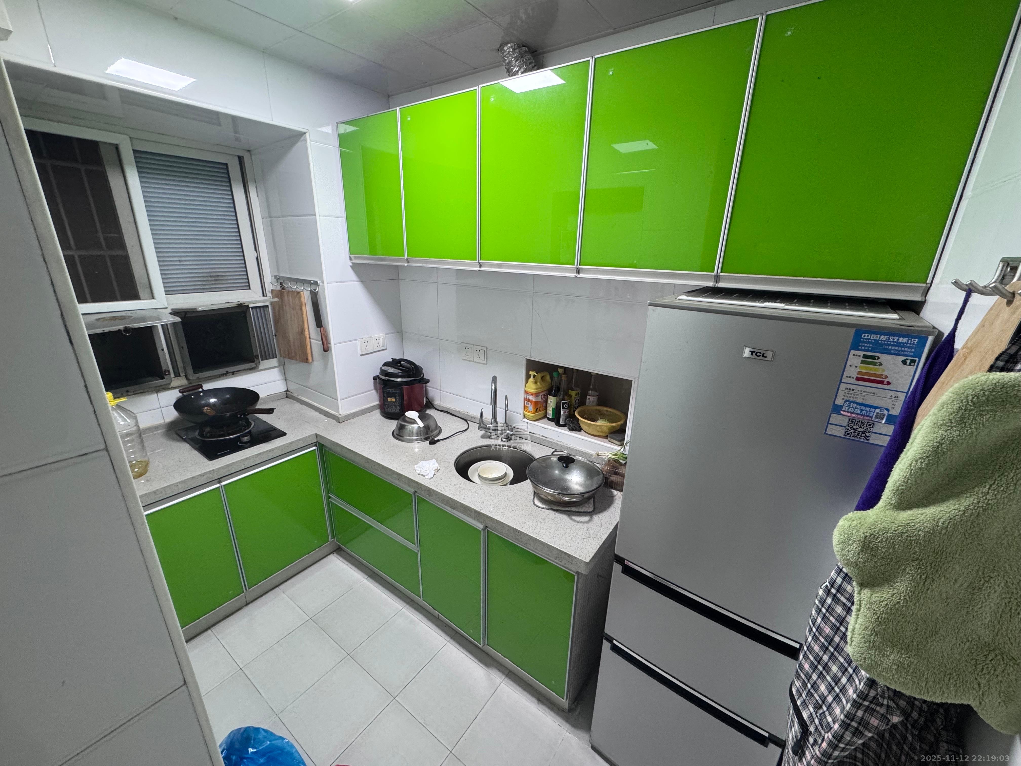 砂子塘社区  1室1厅1卫    1400.0元/月室内图