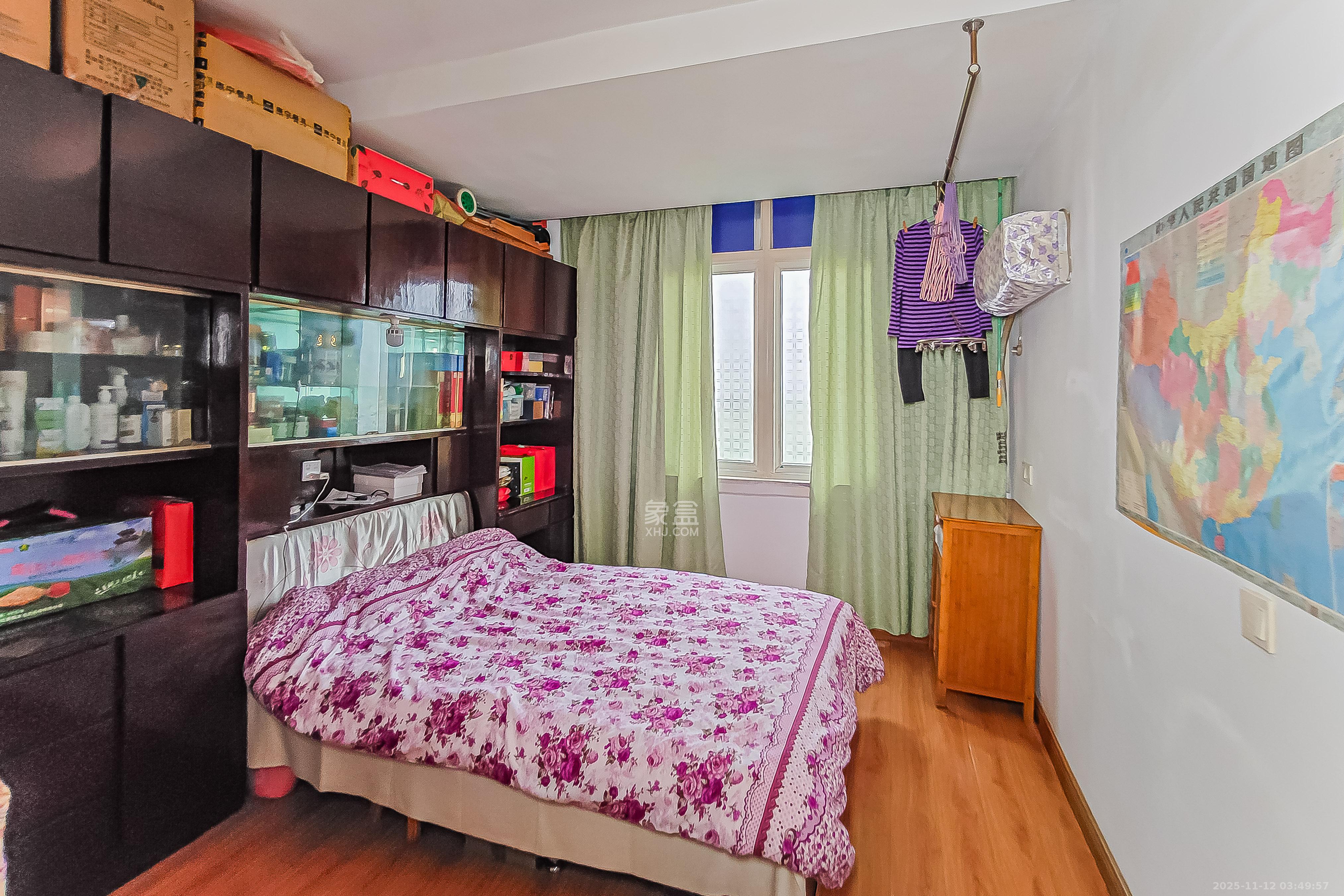 解放四村石子冲 2室1厅1卫 28.0万 解放四村石子冲 2室1厅1卫 28.0万卧室