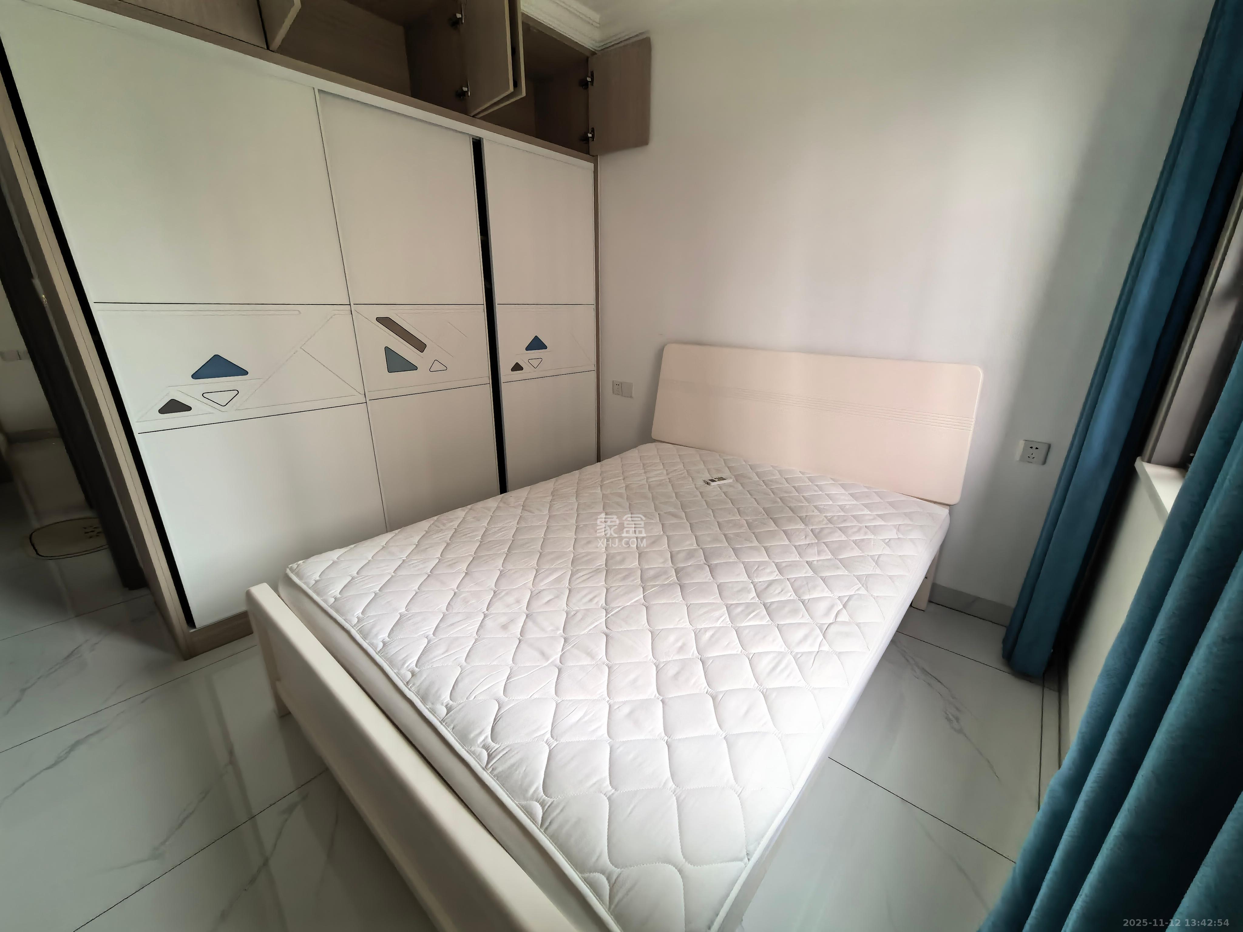 学士翰林苑  2室1厅1卫    1700.0元/月室内图