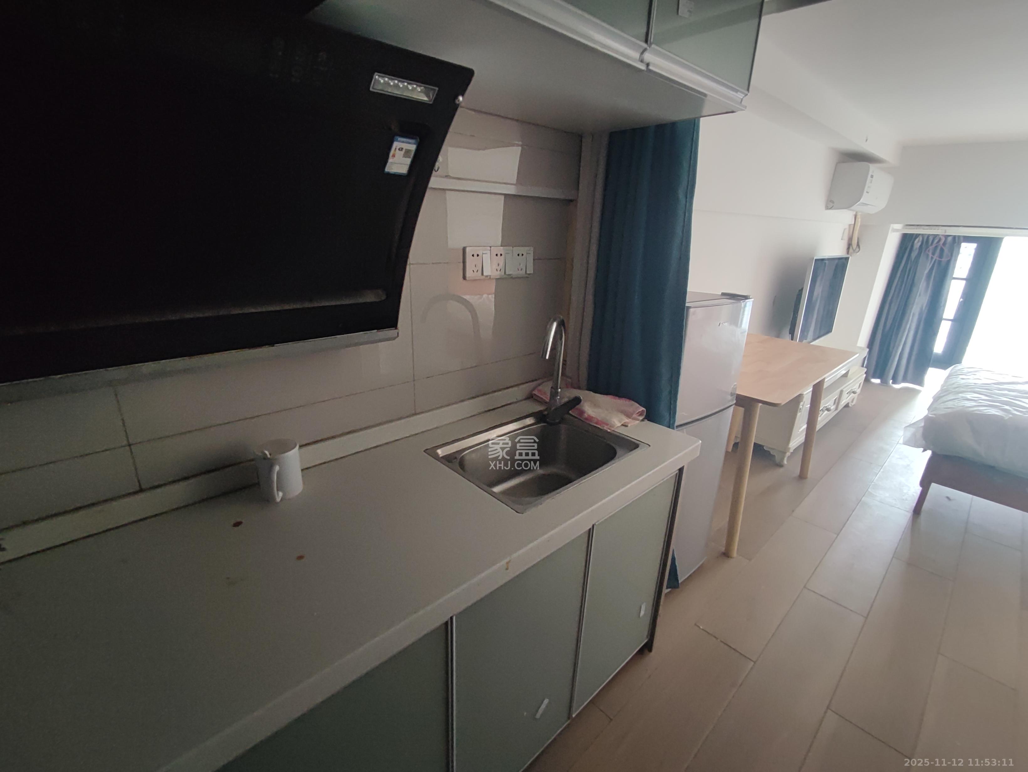 龙湖湘江星座（祺鑫星座公寓）  1室0厅0卫    1300.0元/月室内图