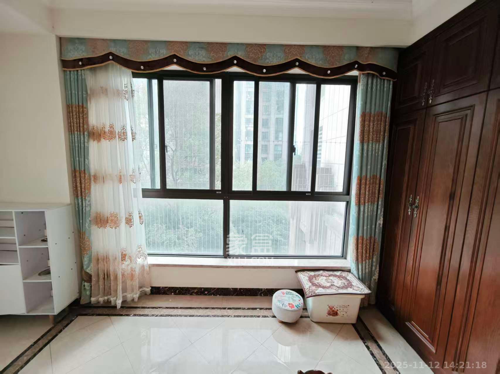 梅溪湖金茂悦(金悦雅苑) 4室2厅1卫 4200.0元/月 梅溪湖金茂悦(金悦雅苑) 4室2厅1卫 4200.0元/月室内图