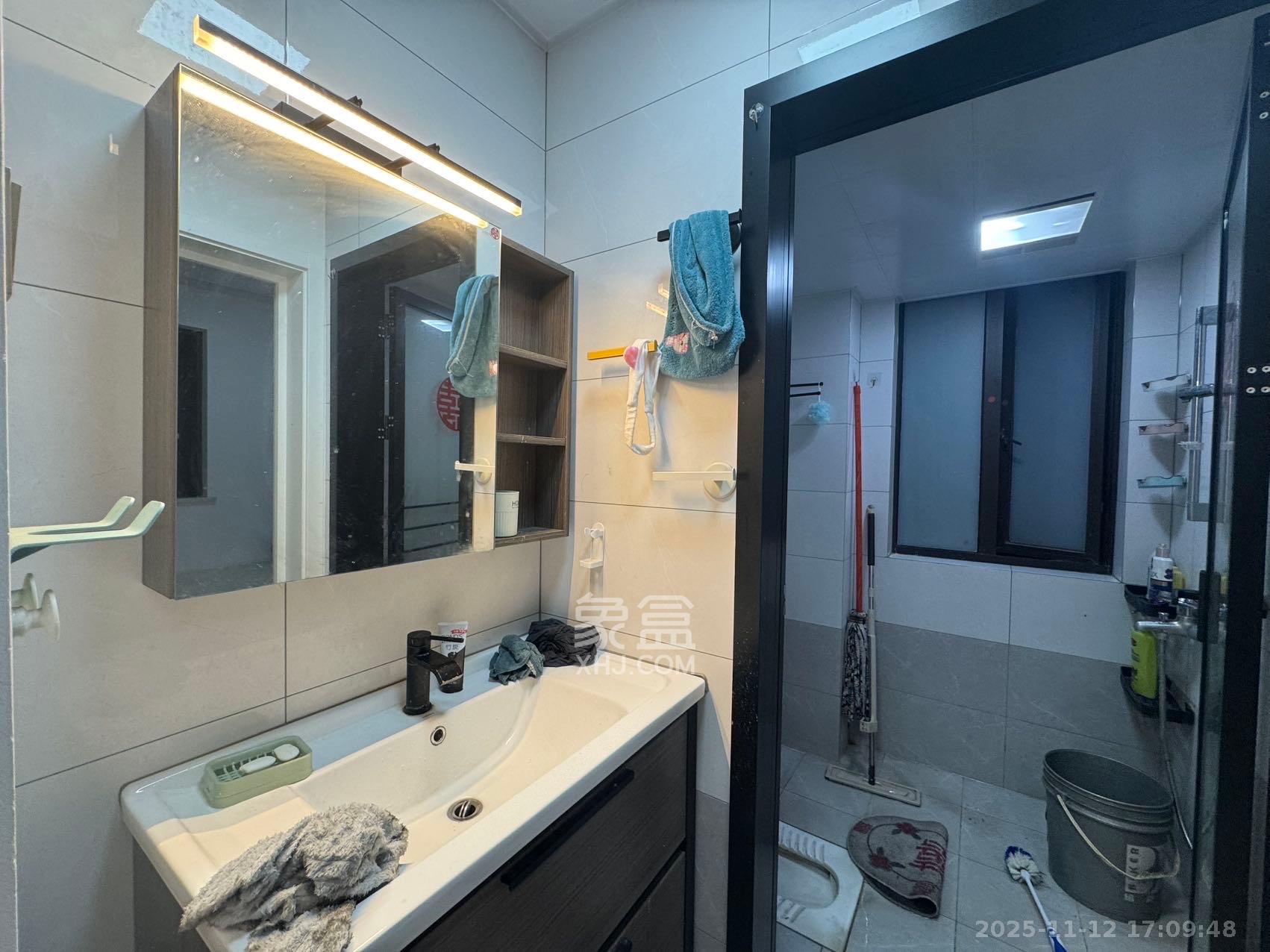 南城印象 3室2厅1卫 2500.0元/月 南城印象 3室2厅1卫 2500.0元/月室内图