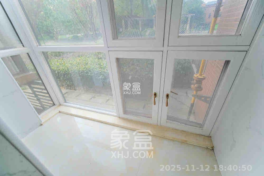 和悦城(蟠龙景苑)  3室2厅2卫    2200.0元/月室内图