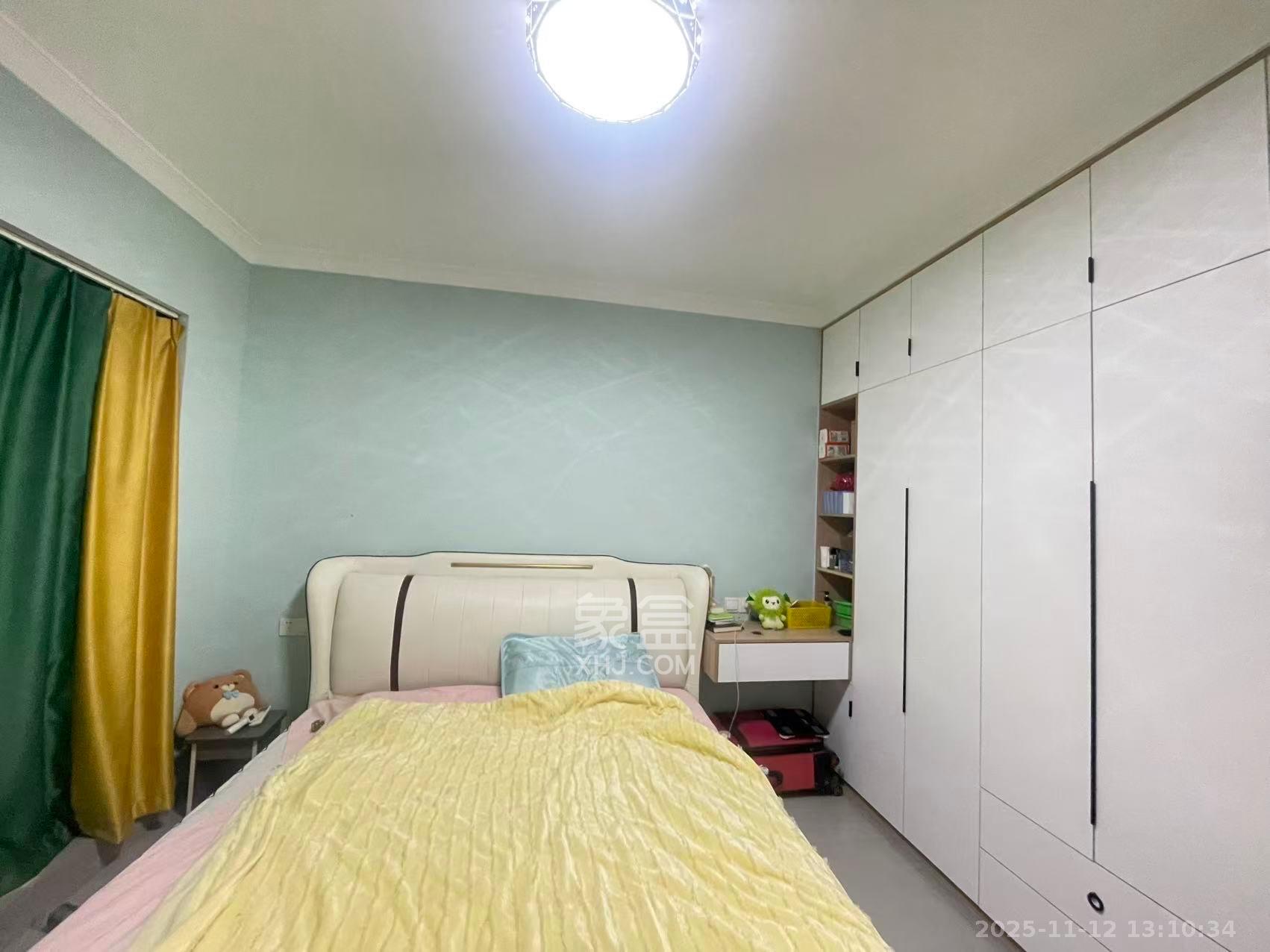 星月绿洲 4室2厅2卫 2200.0元/月 星月绿洲 4室2厅2卫 2200.0元/月室内图