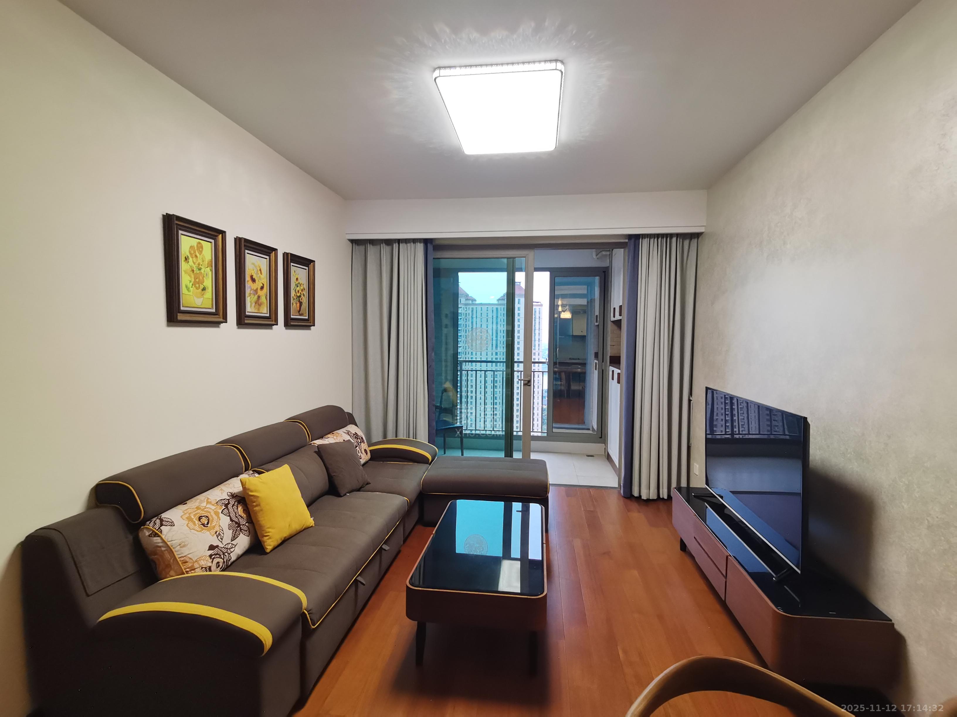 晋合湘水湾三期  2室2厅1卫    2300.0元/月