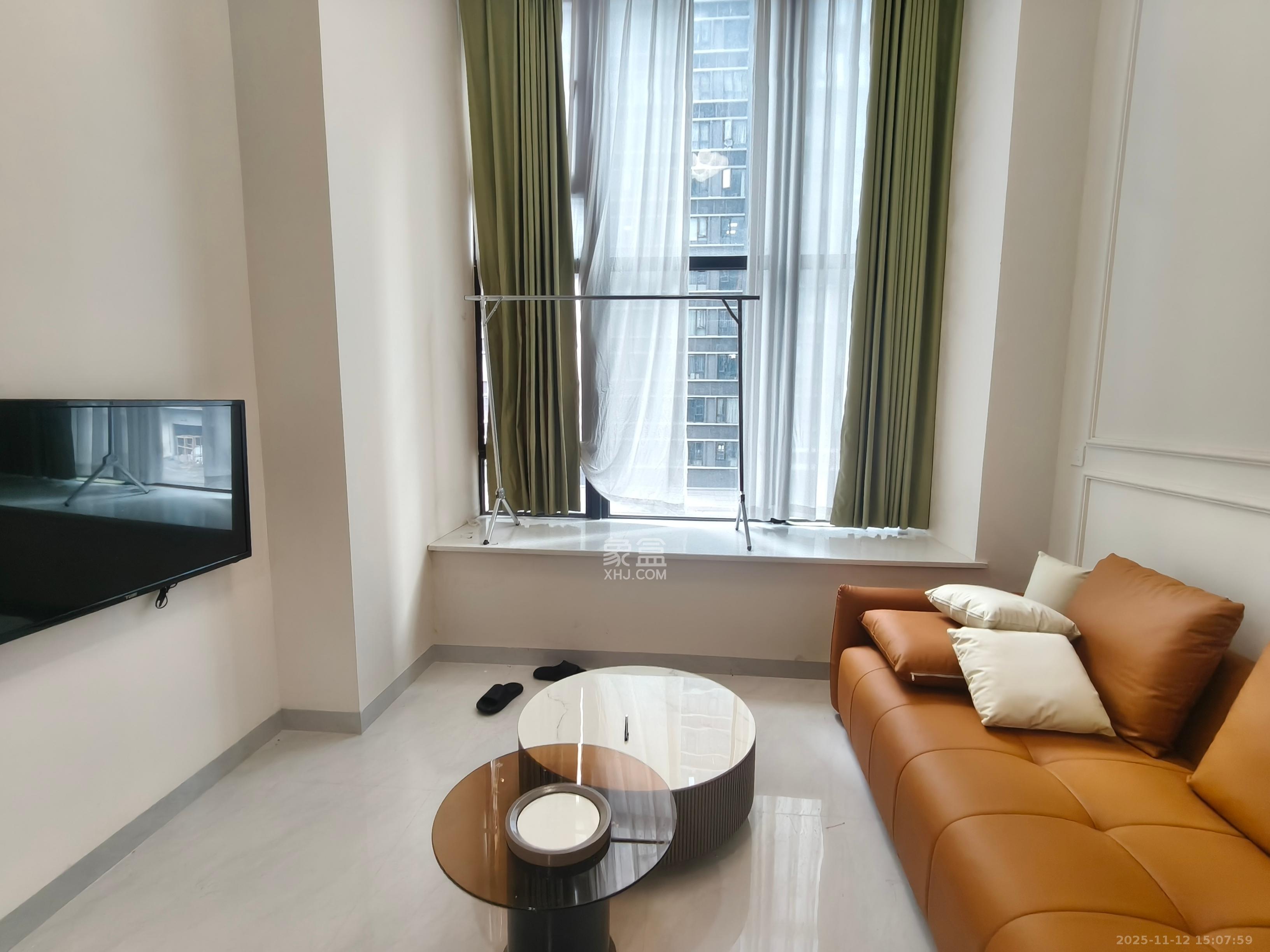 龙湖铂金岛 1室1厅1卫 1800.0元/月 龙湖铂金岛 1室1厅1卫 1800.0元/月室内图