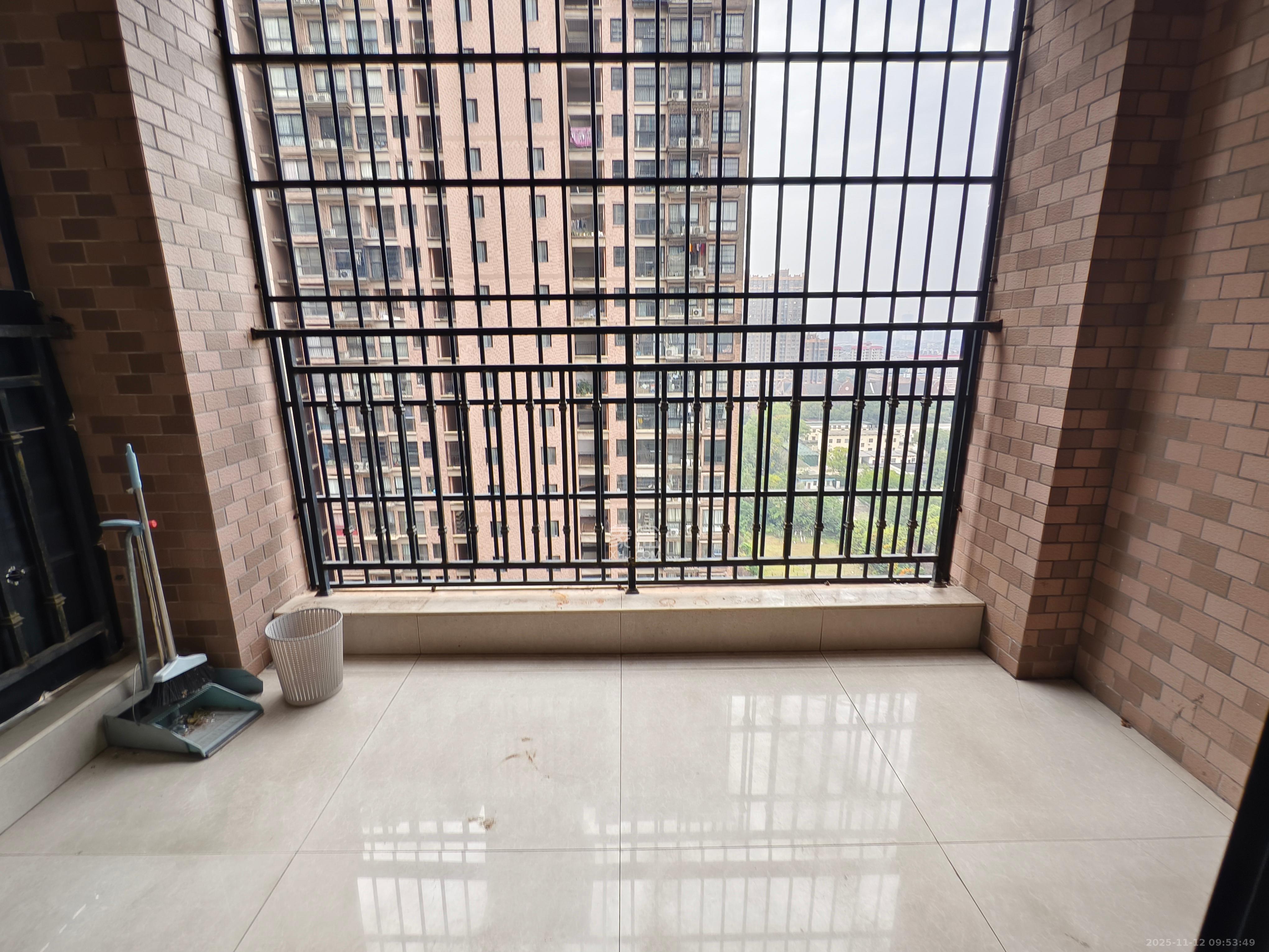 康桥长郡 2室2厅1卫 1500.0元/月 康桥长郡 2室2厅1卫 1500.0元/月室内图