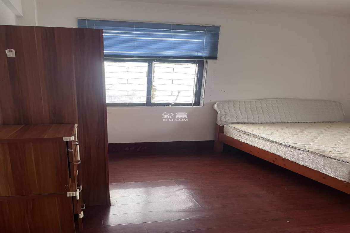 金融大厦宿舍区 2室2厅1卫 1600.0元/月 金融大厦宿舍区 2室2厅1卫 1600.0元/月室内图