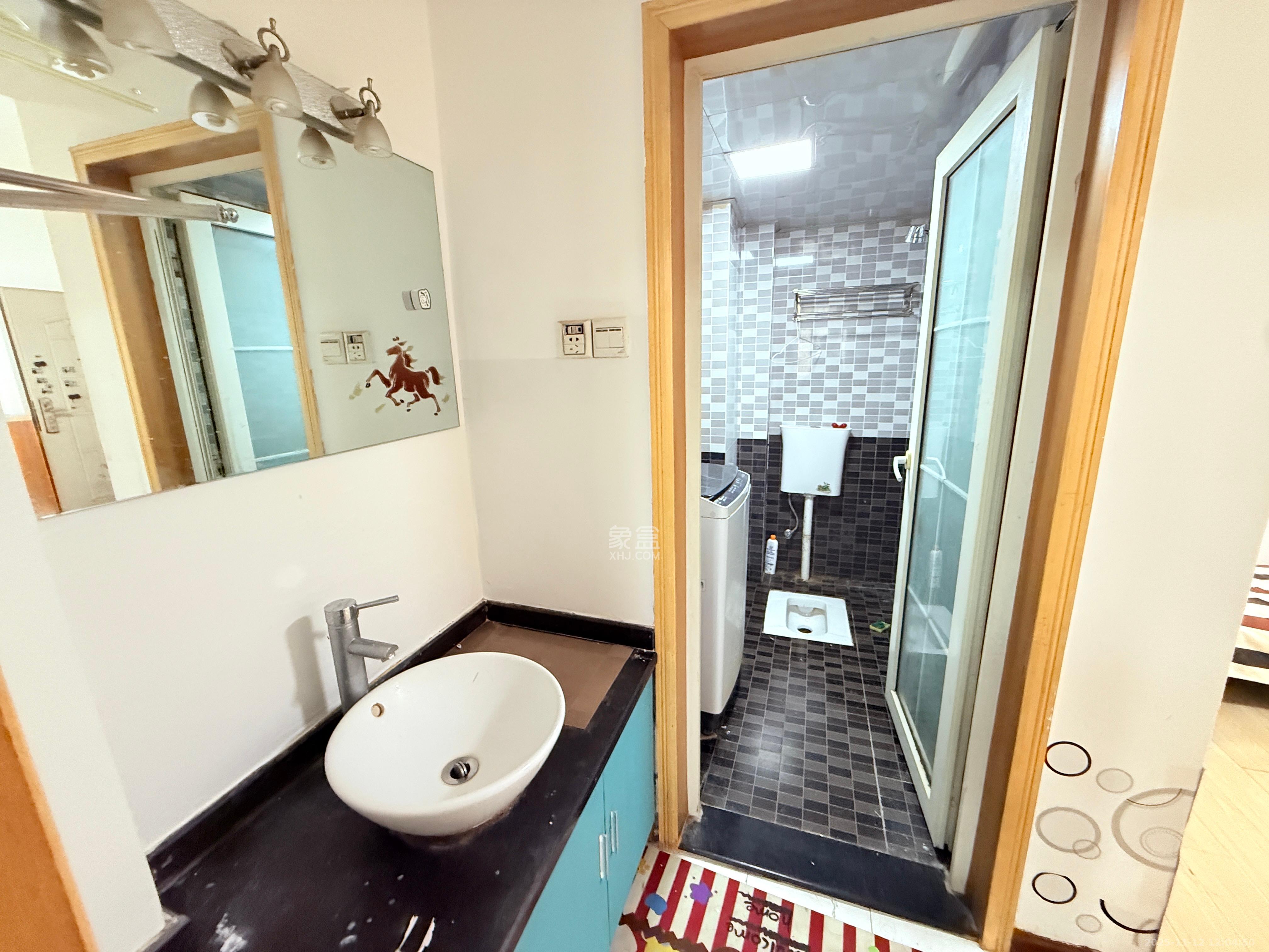 金碧文华 1室1厅1卫 1300.0元/月 金碧文华 1室1厅1卫 1300.0元/月室内图