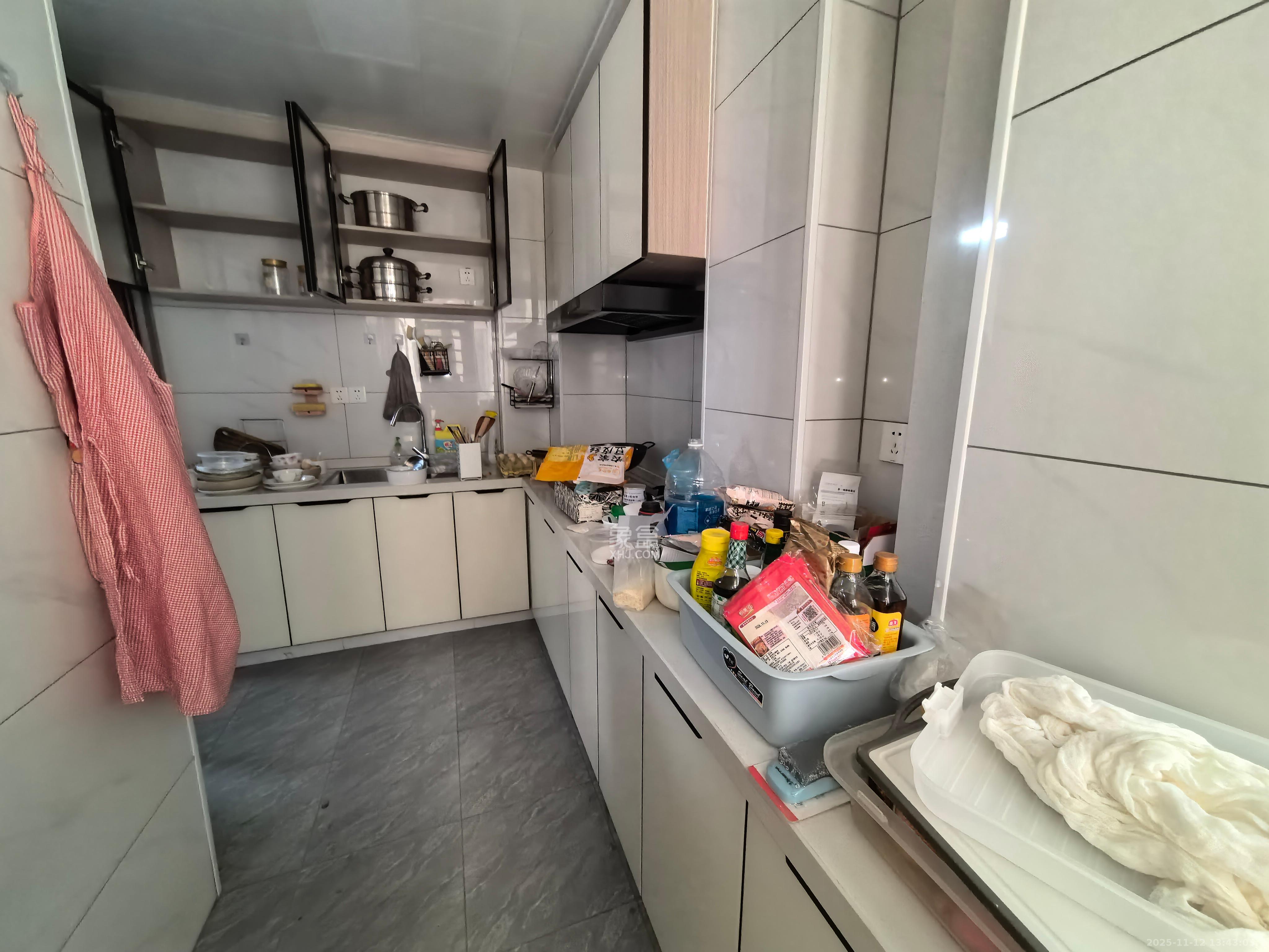 学士翰林苑  2室1厅1卫    1700.0元/月室内图