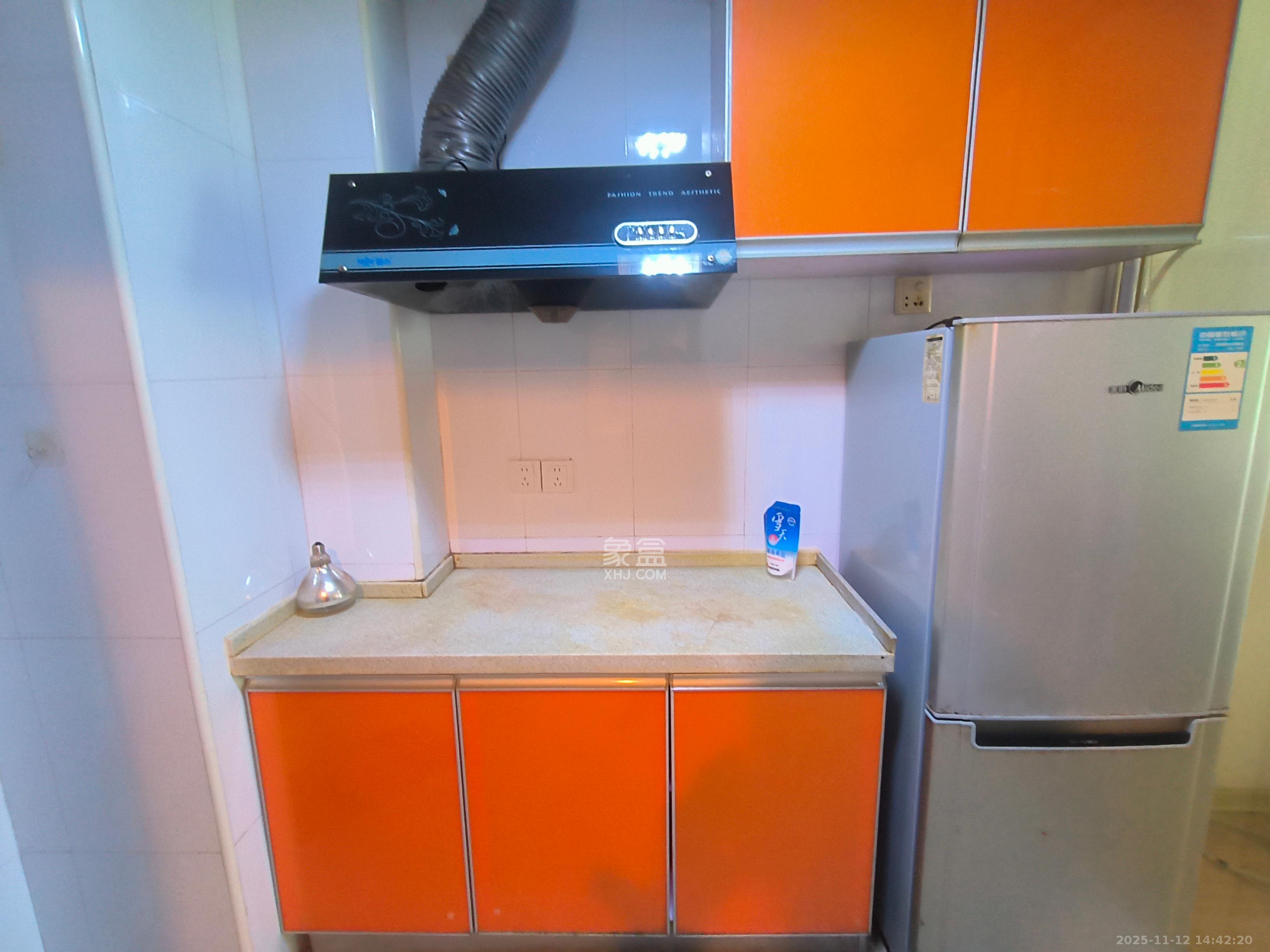 尚都花园城  1室1厅1卫    1200.0元/月室内图