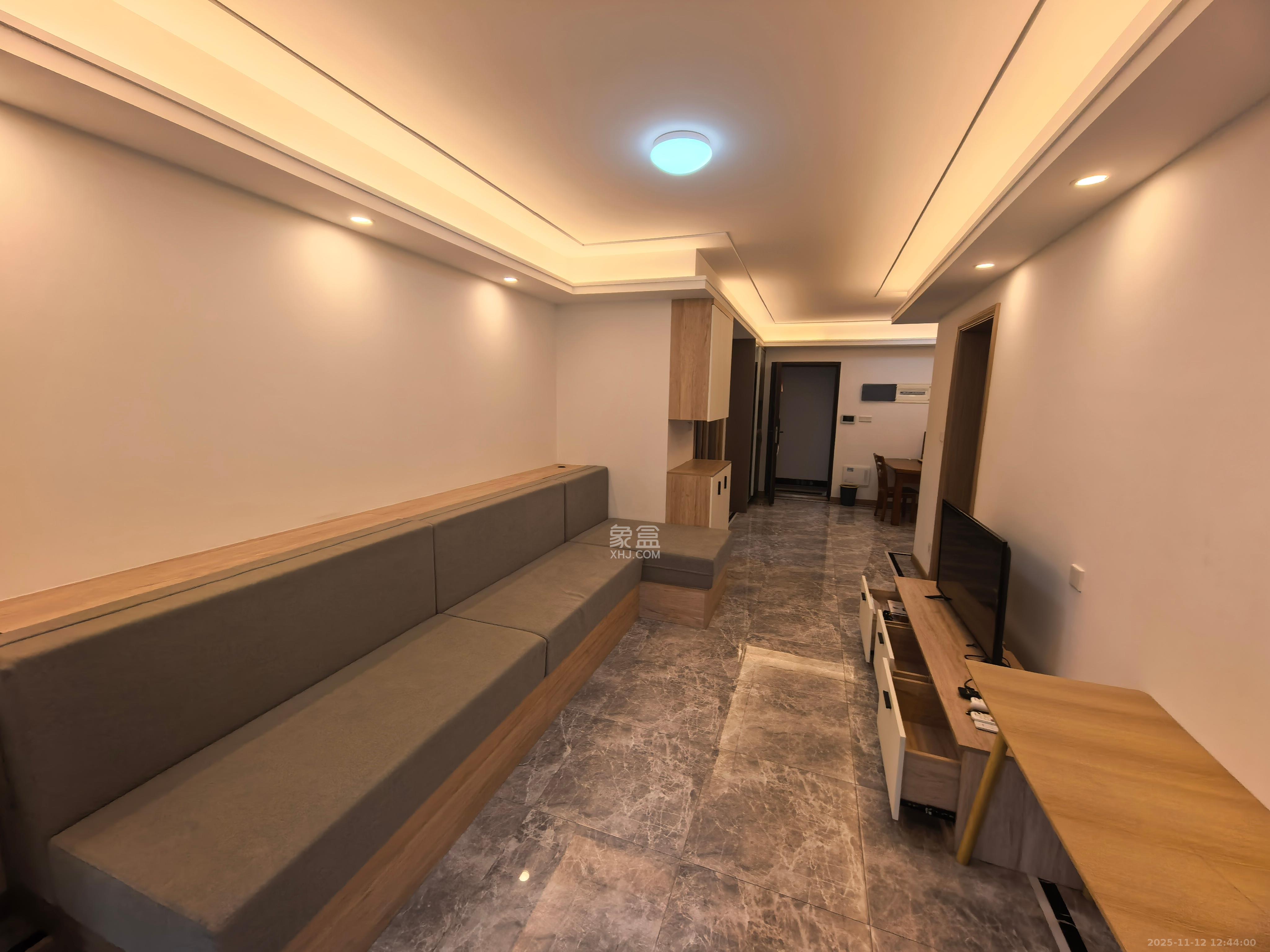 金地中交麓谷香颂(金地中交雅苑)  3室2厅2卫    2800.0元/月