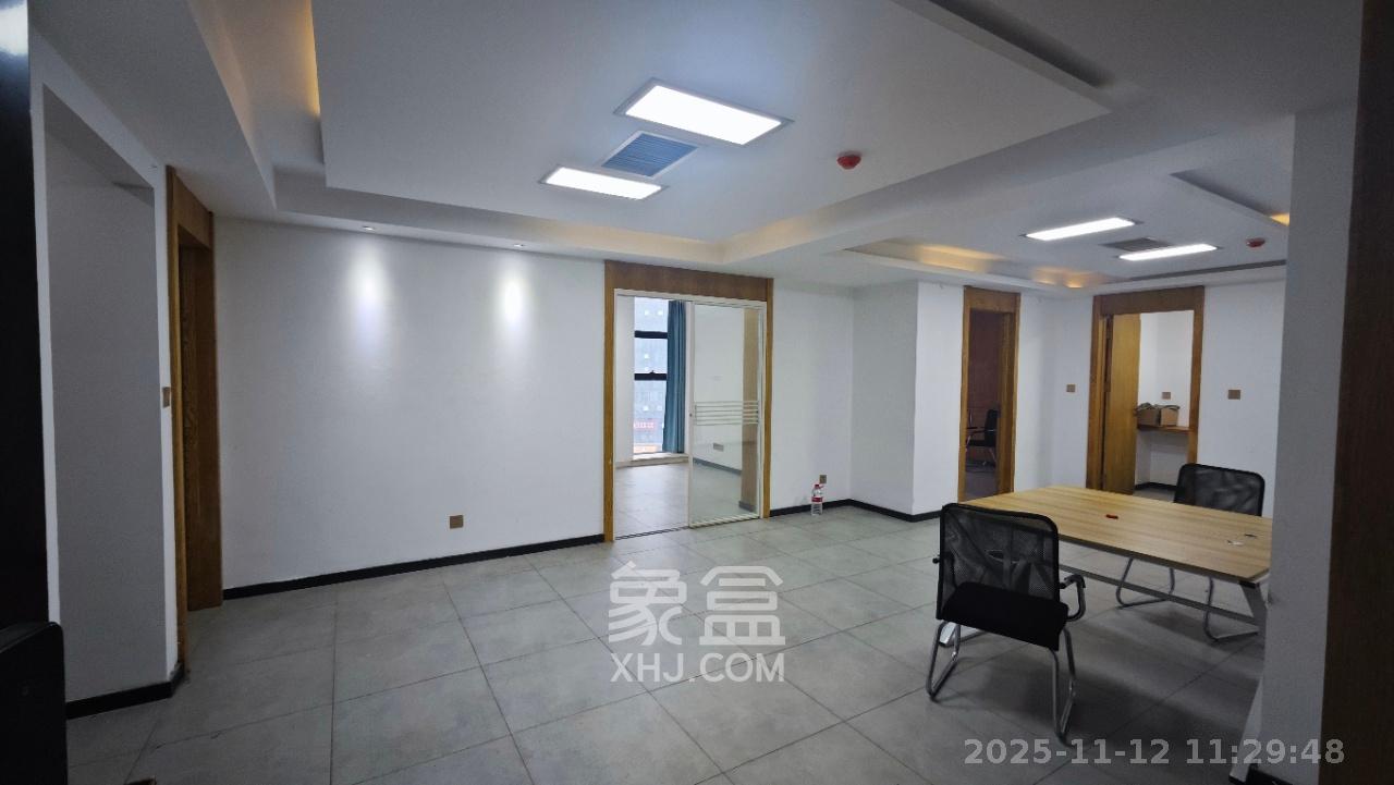 万坤图财富广场 1室1厅1卫 5000.0元/月 万坤图财富广场 1室1厅1卫 5000.0元/月室内图