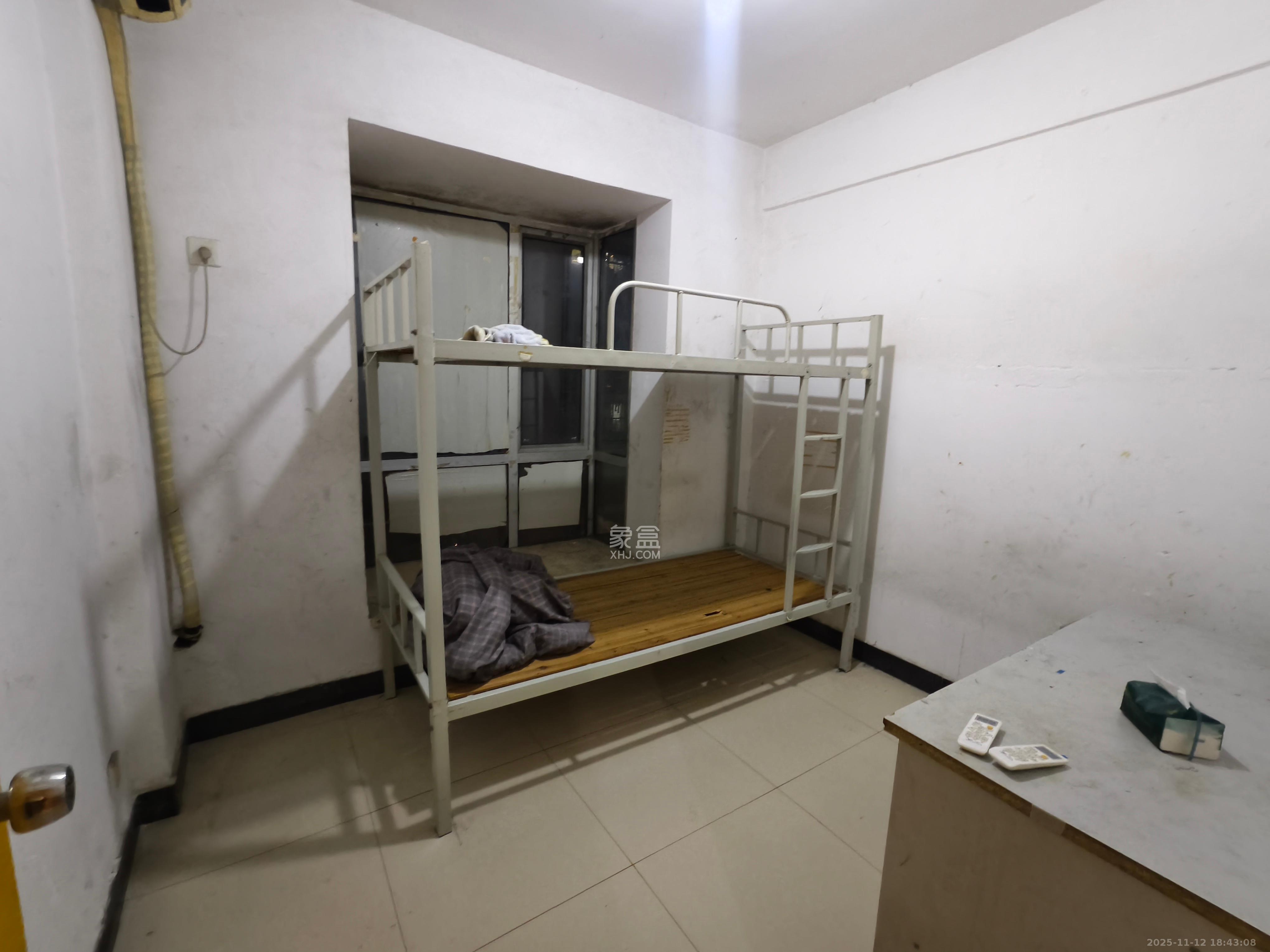 凯通国际城(凯通朝庭) 3室1厅1卫 2400.0元/月 凯通国际城(凯通朝庭) 3室1厅1卫 2400.0元/月室内图