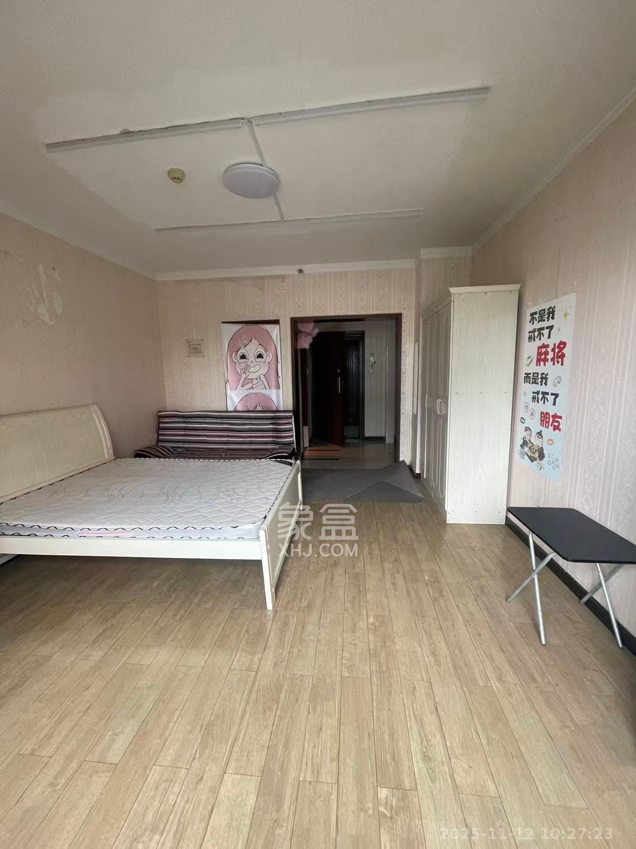 标志商务中心  1室1厅1卫    1800.0元/月室内图