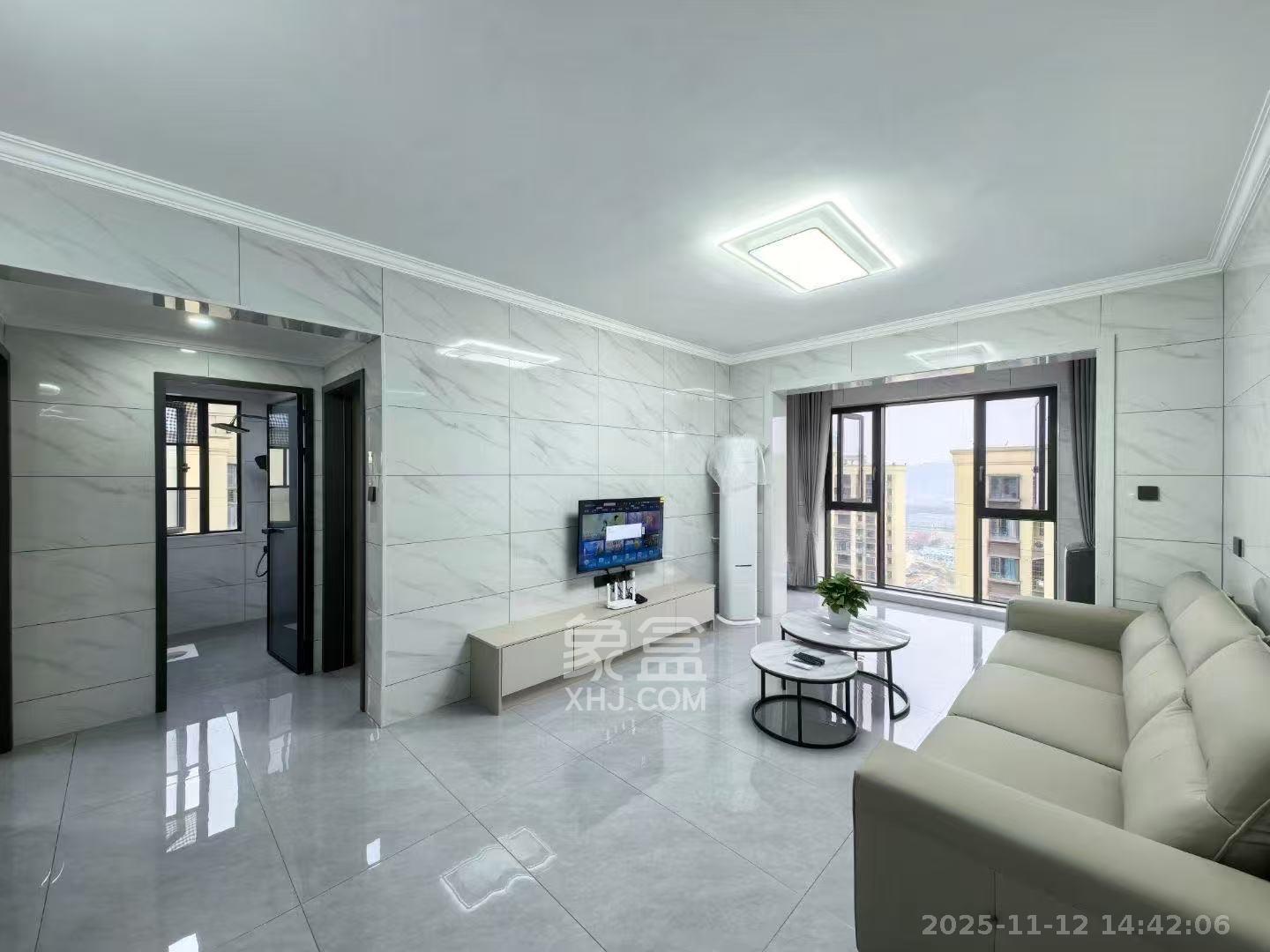 和润园三期  2室1厅1卫    2300.0元/月室内图