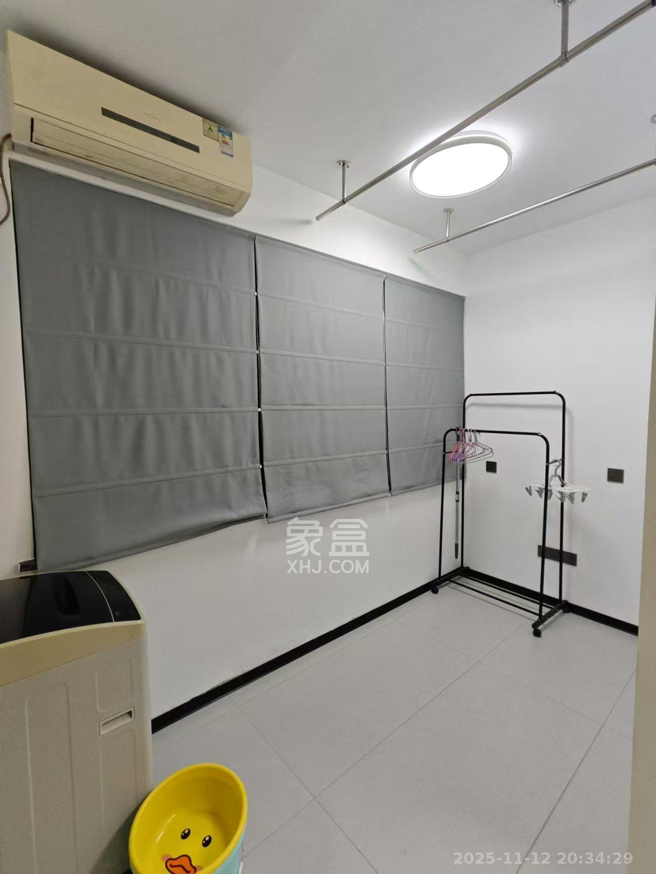 巧克力空间（建鸿达现代大厦）  1室1厅1卫    1700.0元/月室内图