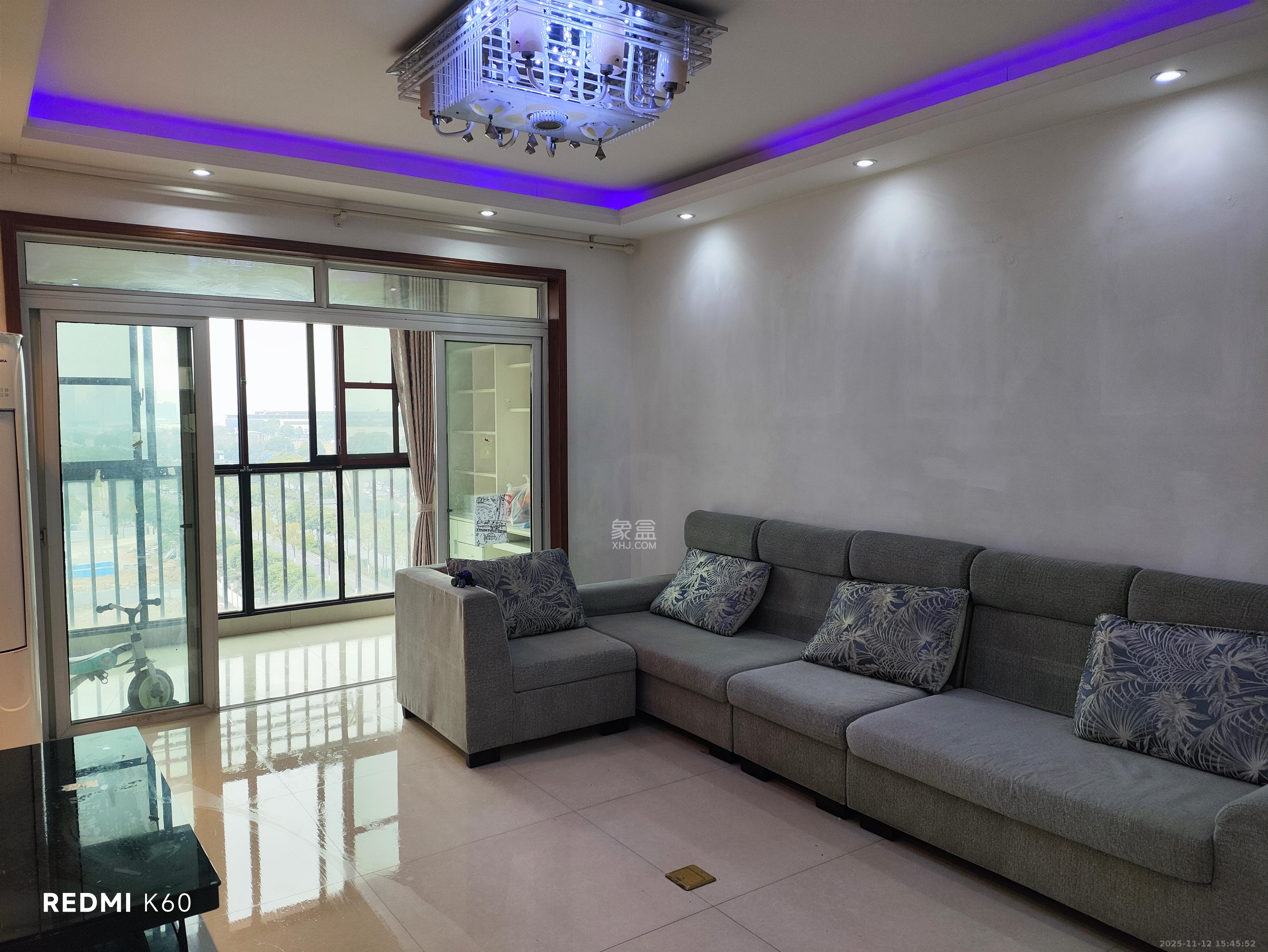 鹏基诺亚山林  1室2厅1卫    1600.0元/月室内图