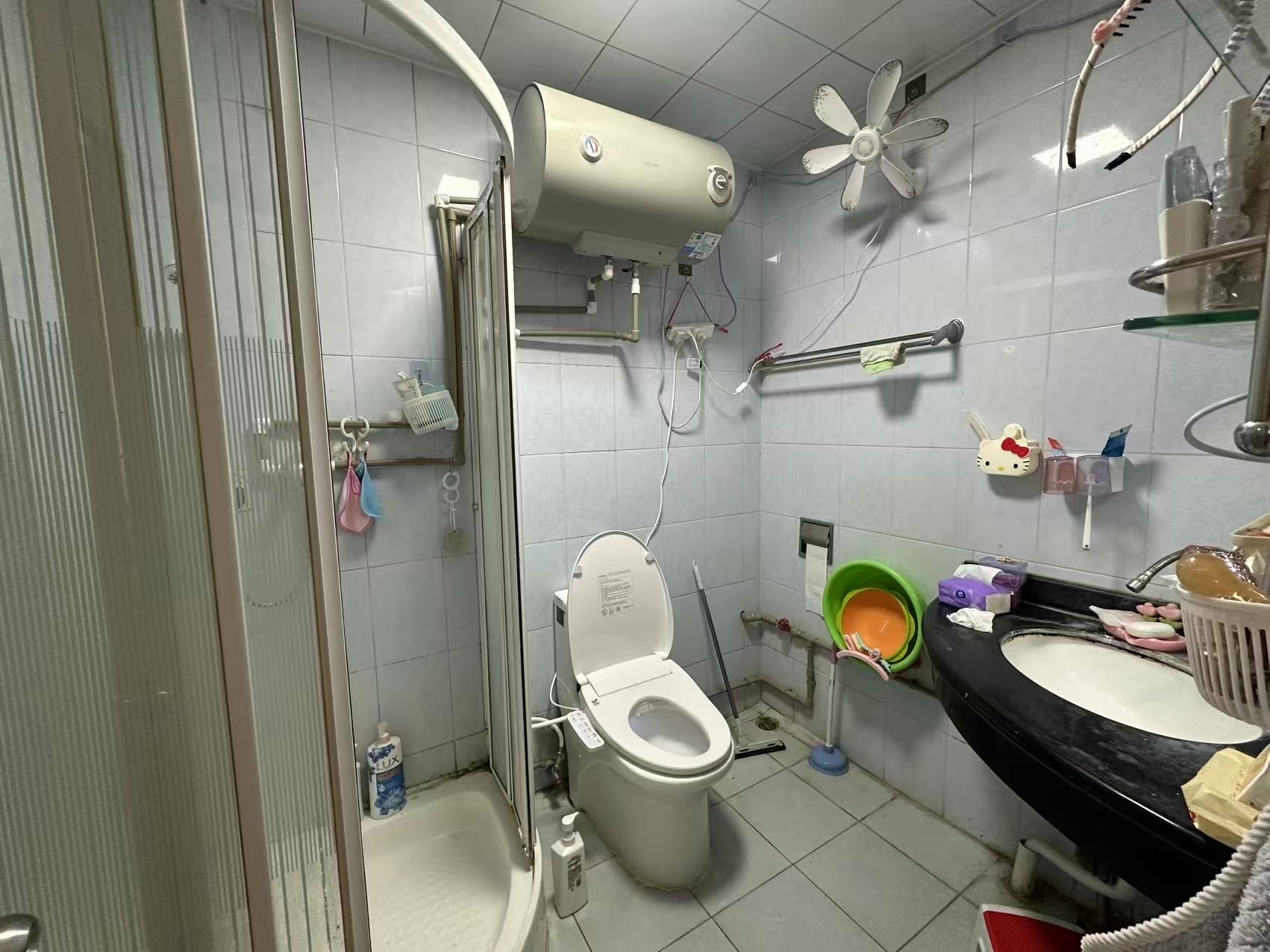 国贸大院 3室2厅2卫 86.0万 国贸大院 3室2厅2卫 86.0万客厅