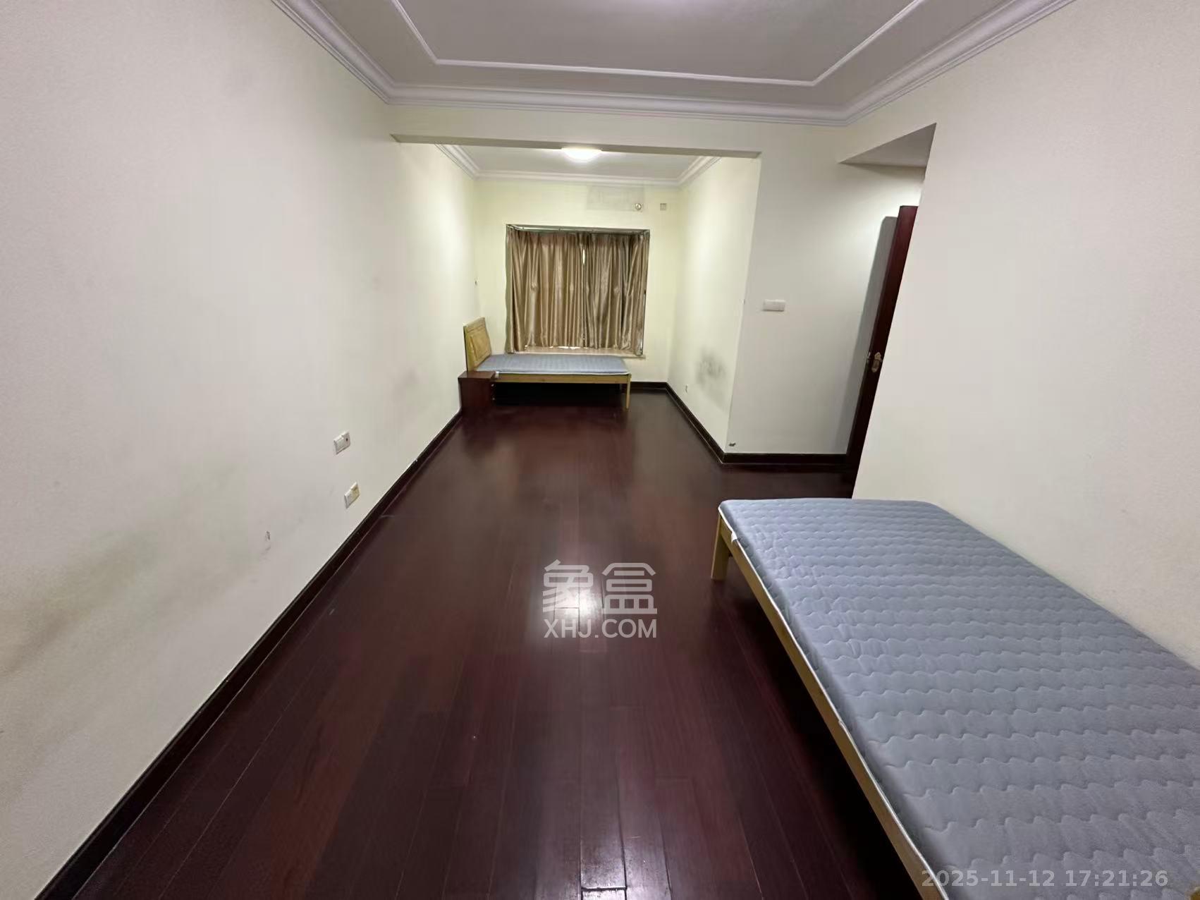 恒大绿洲  3室2厅2卫    2600.0元/月室内图