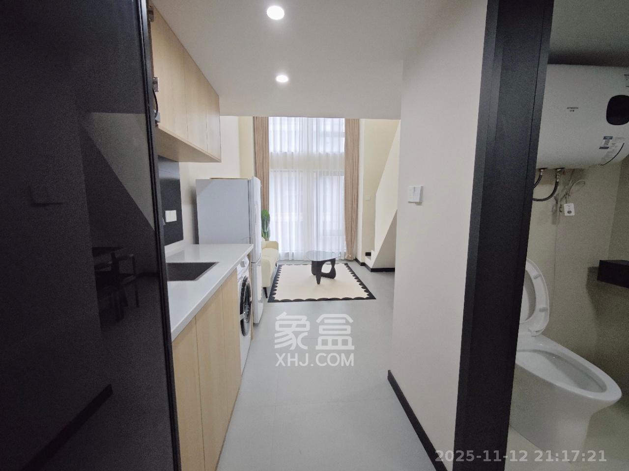 卓越江岸 1室1厅1卫 2550.0元/月 卓越江岸 1室1厅1卫 2550.0元/月室内图