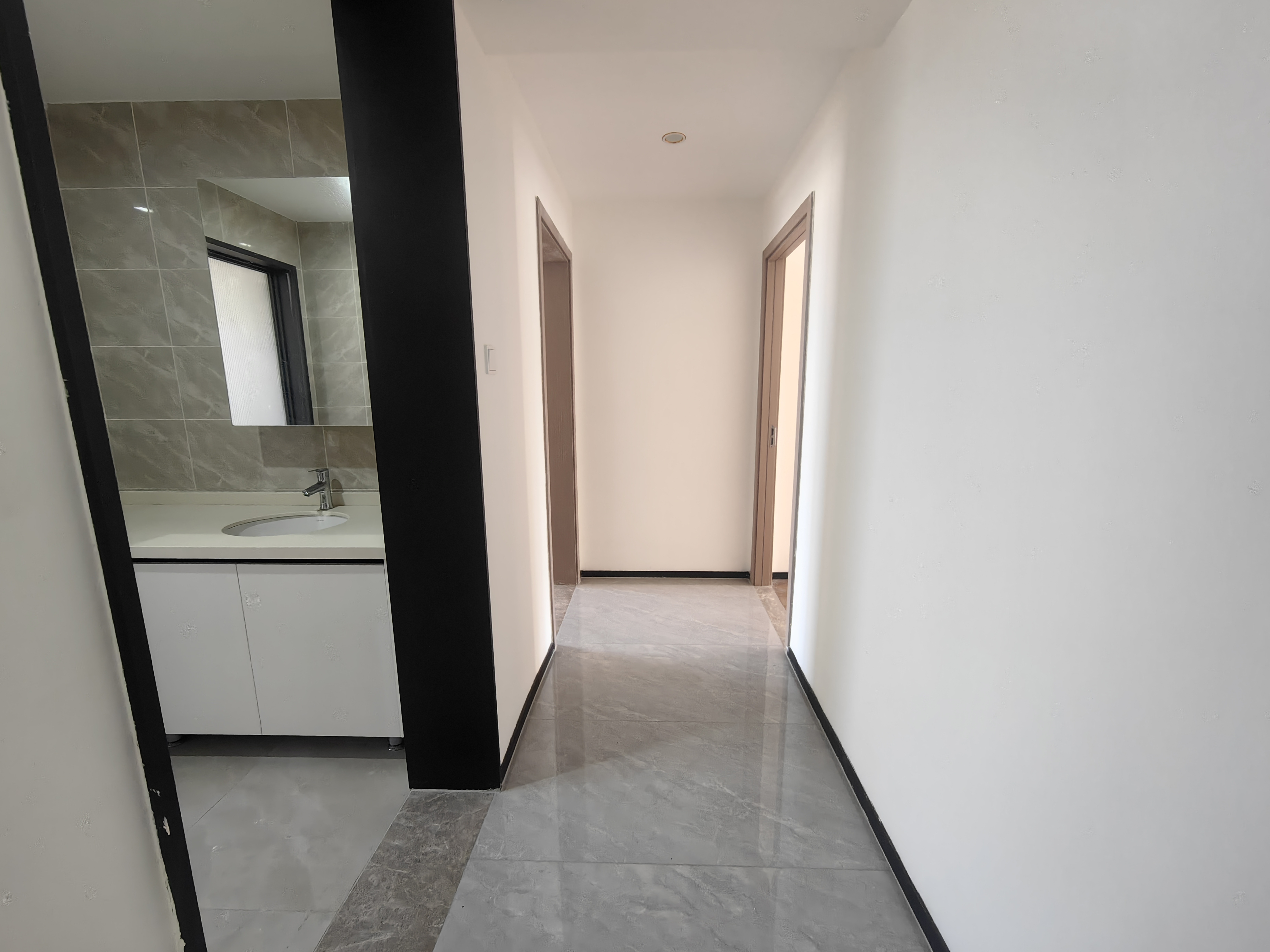 海府大院（海府路41号）  3室2厅2卫    3200.0元/月室内图