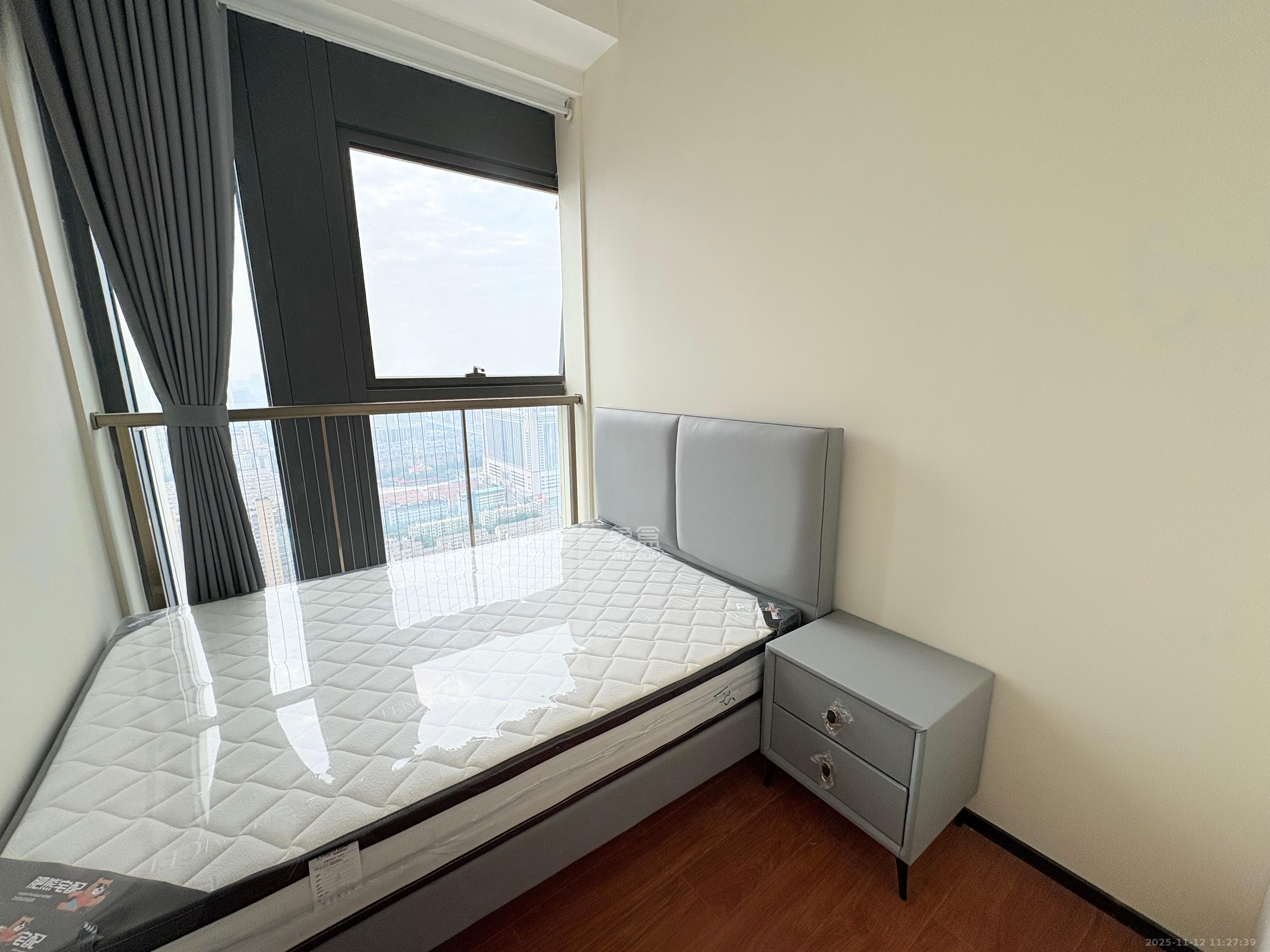 恒大珺悦府  3室2厅1卫    3200.0元/月室内图